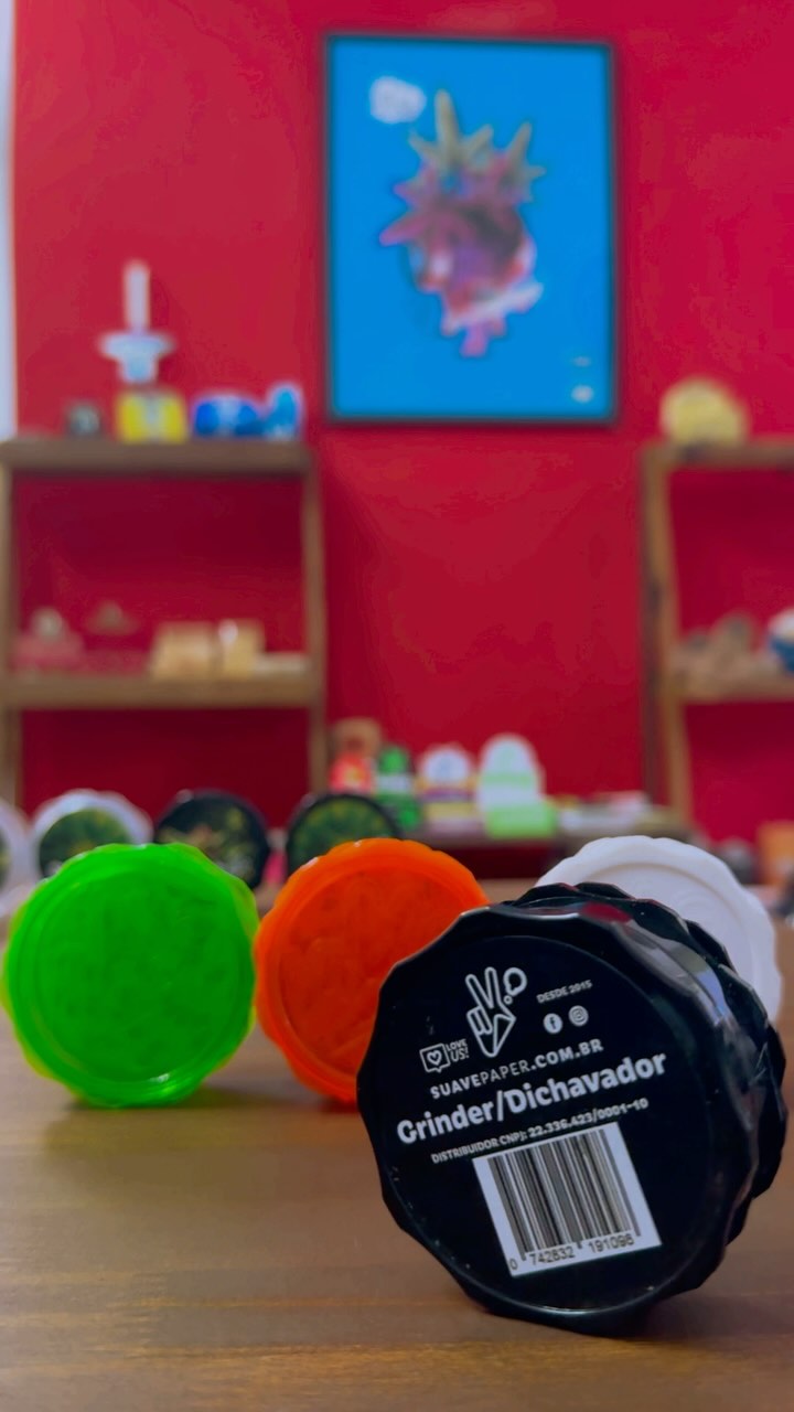 Aquele seu amigo da antiga que sempre passa para dar um oi, Grinder Suave!
…
#dichavador #grinder #fy #reelsviral