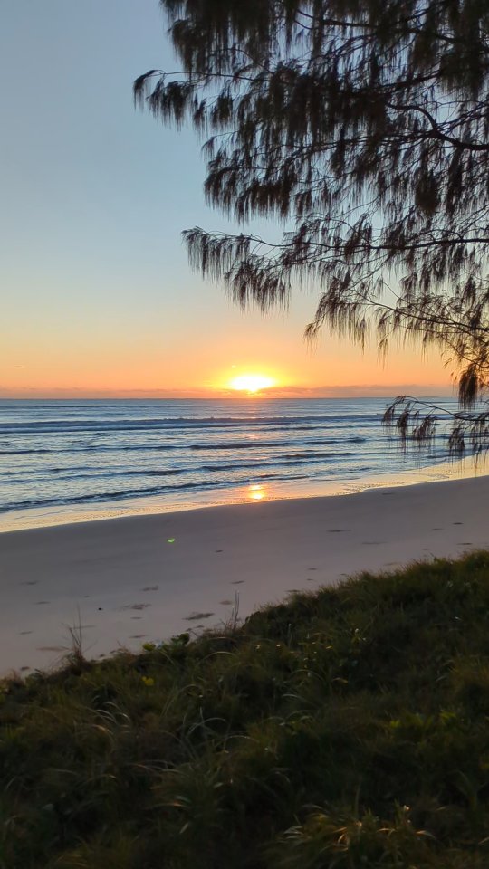 We hope you all had a lovely Easter break 💕
We had a rare few days away camping with family. Seems if we want to have a proper break from self-employment, we need to be at least 1 hour away from the workshop 😂
Back now and feeling refreshed!
#knotsandgrains #camping #familytime #smallbusiness #northatradbrokeisland #goldcoastbusiness #worklifebalance