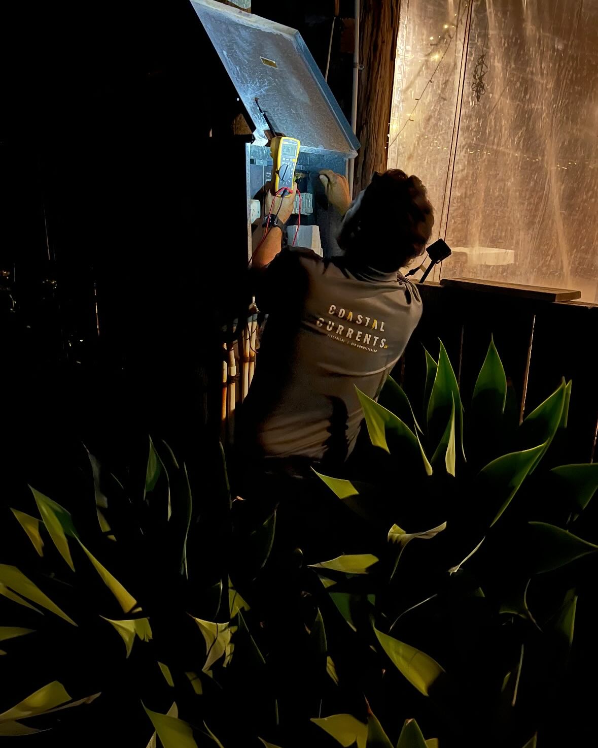 From late night call outs, to early morning rises, and everything in between. Lots of new installations, A/C split system installs, switchboard upgrades, ambient lighting, the list goes on! We are here to provide for you, dedicated and motivated to providing a prompt and honest service, give us a call today for expert and confident advice⚡️❄️ -0457464408