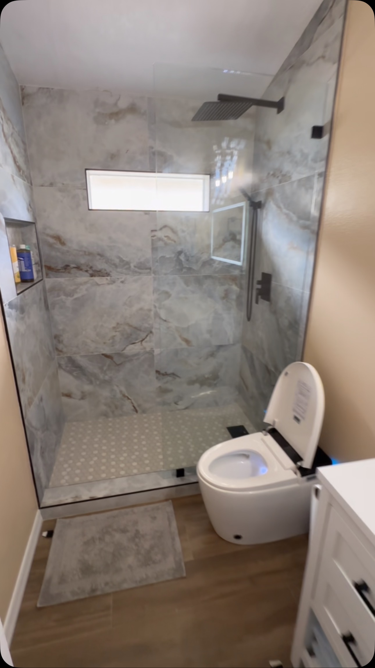 Crazy what a little reno can do! Check out this guest bathroom glow-up—before to after in just a few seconds