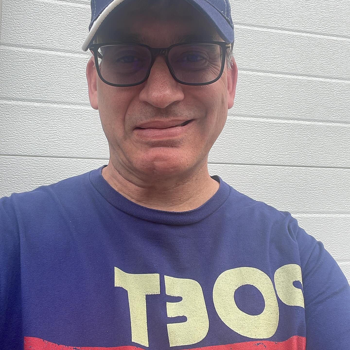 I did it!! I started a discord channel for my books.
You can follow me there. Get all the latest and greatest.
You can also check it out on my website.
www.marshallarmstrong.com
I look forward to connecting with you!!
#connectwithme
#bellespalsypoetryguy
#writers
#authorsofig
#writersofinstagram