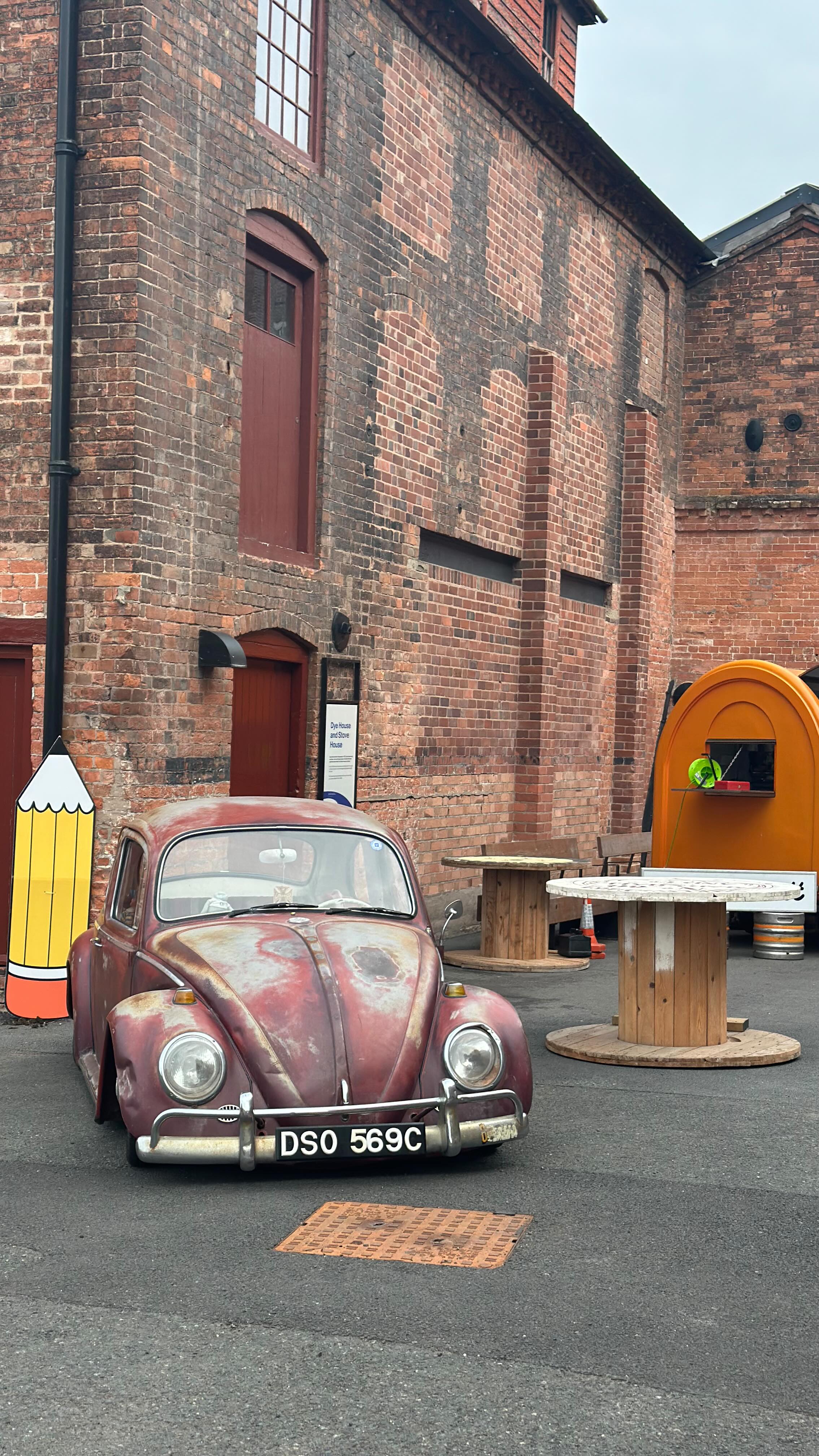 I said brilliant a lot in this reel, because quite frankly that’s what they all are! Head to @drawncollective at @flaxmaltings this afternoon and tomorrow! Bloody brilliant @cheriejerrard congrats ⚪️