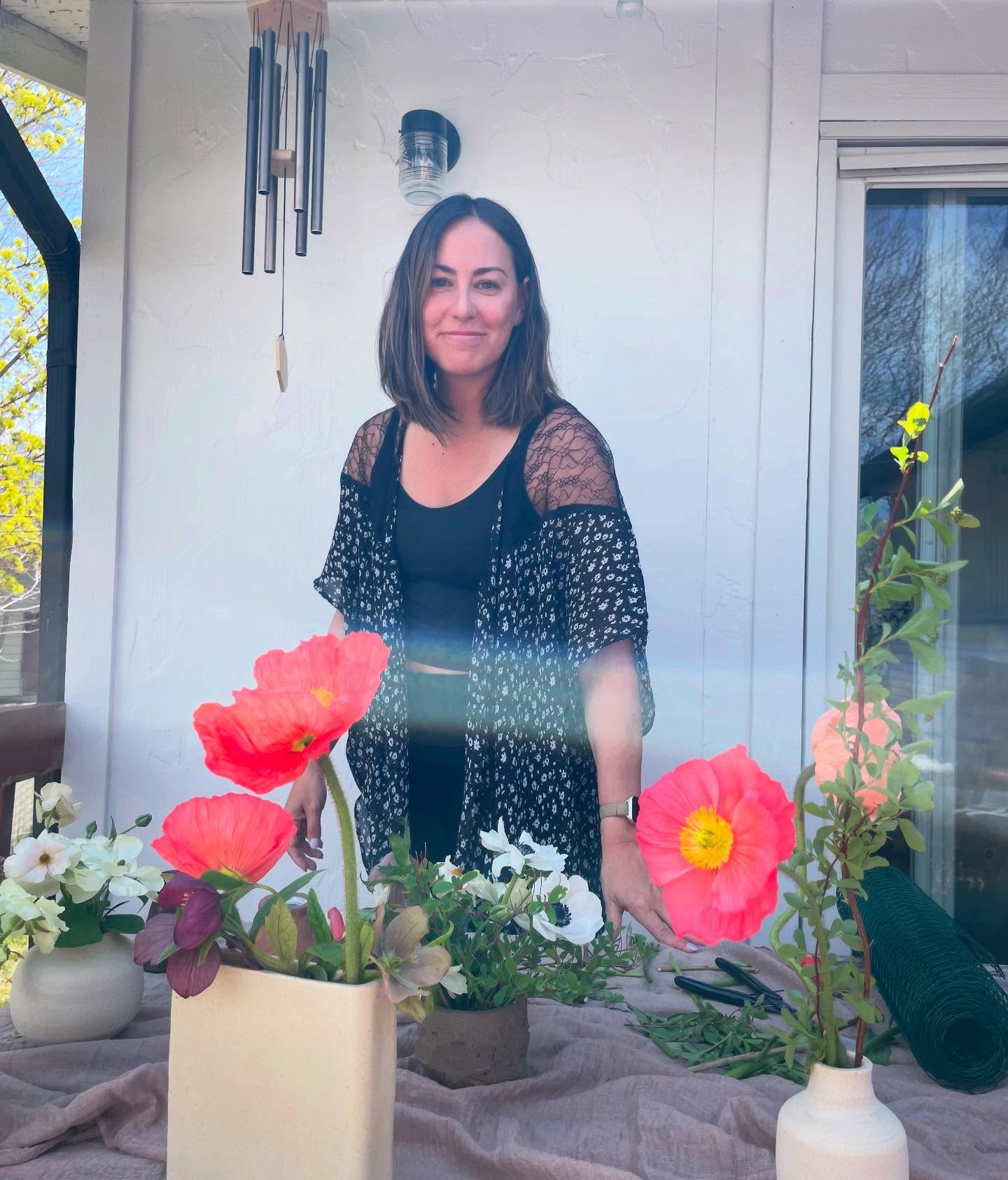 Soaking up the cooler days of working outside before summer comes. #weddingflowers #retailflowers #floraldesigner #localblooms