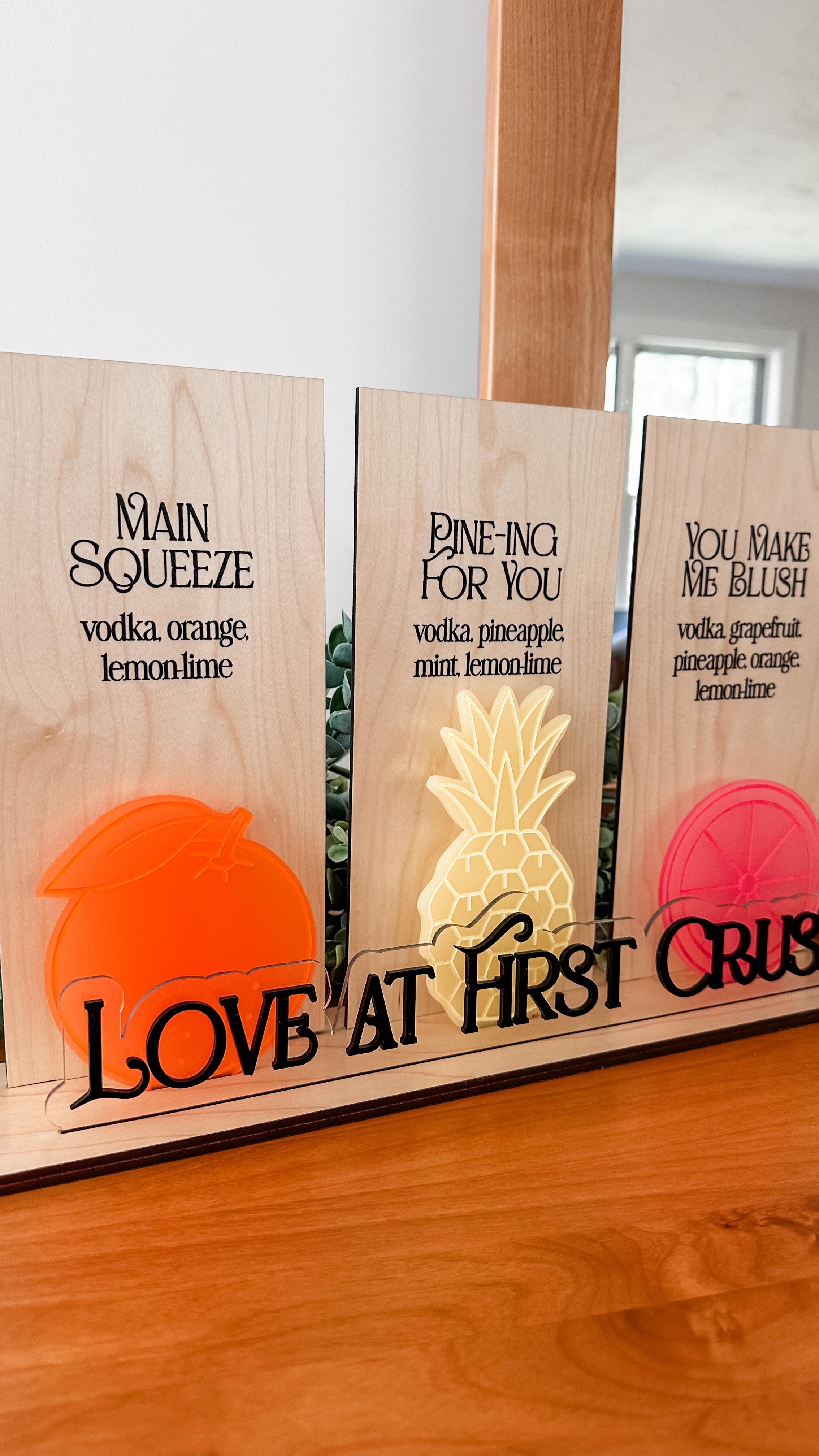 @paperrefinery is always outdoing herself with her designs and I swear every time I make one I decide it’s my new favorite…but for real this time, THIS bar sign is my new favorite.🤩
#laserengraved #laserengraving #lasercutting #thundernova #barsign #weddingsigns #weddingdecor #eventdecor #acrylic #designhousebybrittany