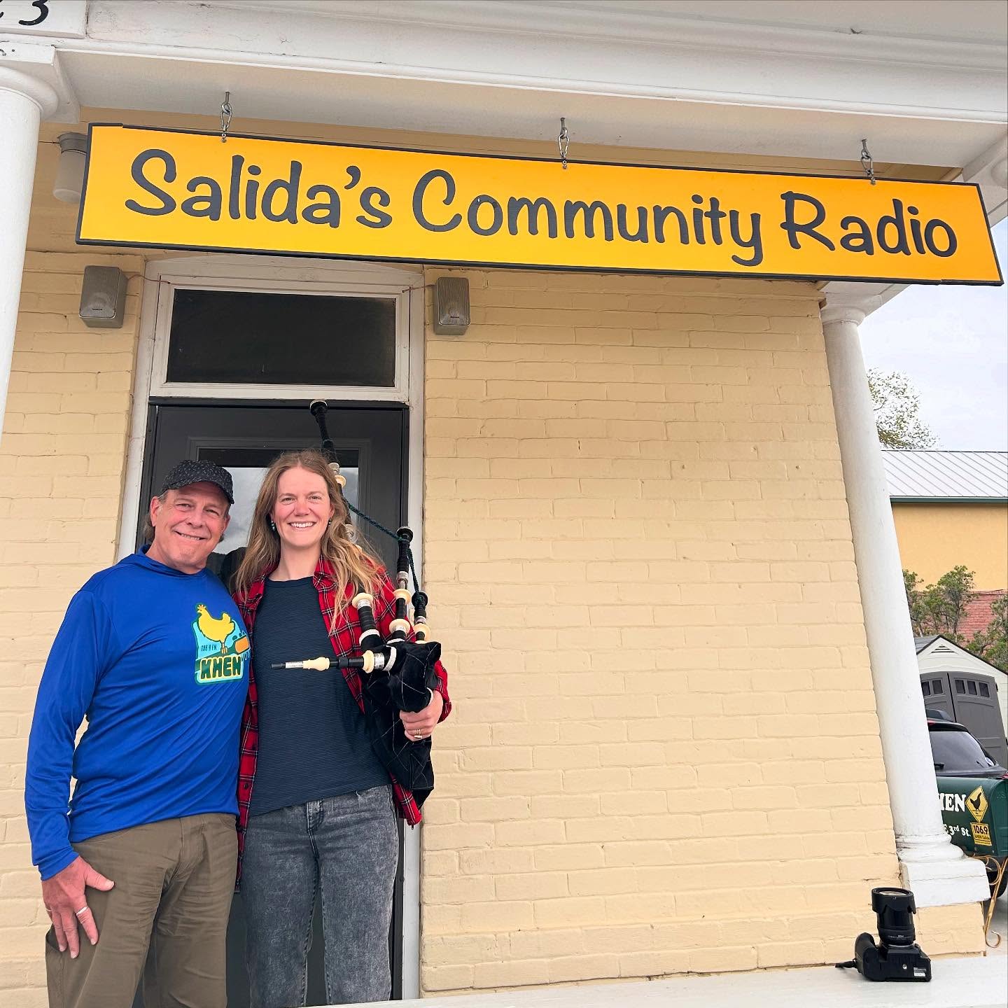 Thank you @khenradio for having me on River Flow! It was so much fun chatting with @jim.lofgren.3 and sharing some bagpipes with the community! Thank you for all you do!
#bagpipes #bagpiper #bagpipesrock #bagpipesanddrums #bagpipers #bagpipemusic #alpinebagpiper #music #celticmusic #salida #buenavista #bagrock