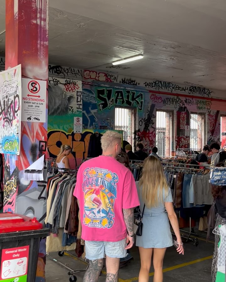 Discovering the streets of Fitzroy @fitzroymarket
#melbourne #melbournefashion #fitzroy
#perthisok #perthlife #perthhealth #perthmumsinbusiness #perthhealthybiz #retrofind #perthtodo #soperth #waronwaste #perthisok #perthmums #sustainablefashion #saveearth #earthfocus #newearth #newearthcodes #perth #perthmarkets