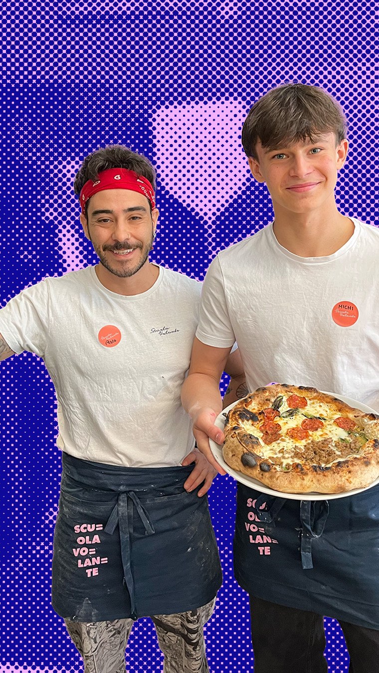 Watch these junior pizza chefs mastering their first Neapolitan pizza! 🍕👨🍳
#scuolavolante #madewithlove #review #pizzaschool #pizzza #thepizzaguy #neapolitanpizza #discovolante #prontovolante #pizzachef #pizza #wien #pizzalover #viennaactivities #homemadepizza #pizzaworkshop
#foodie #pizzaathome #pizzareview