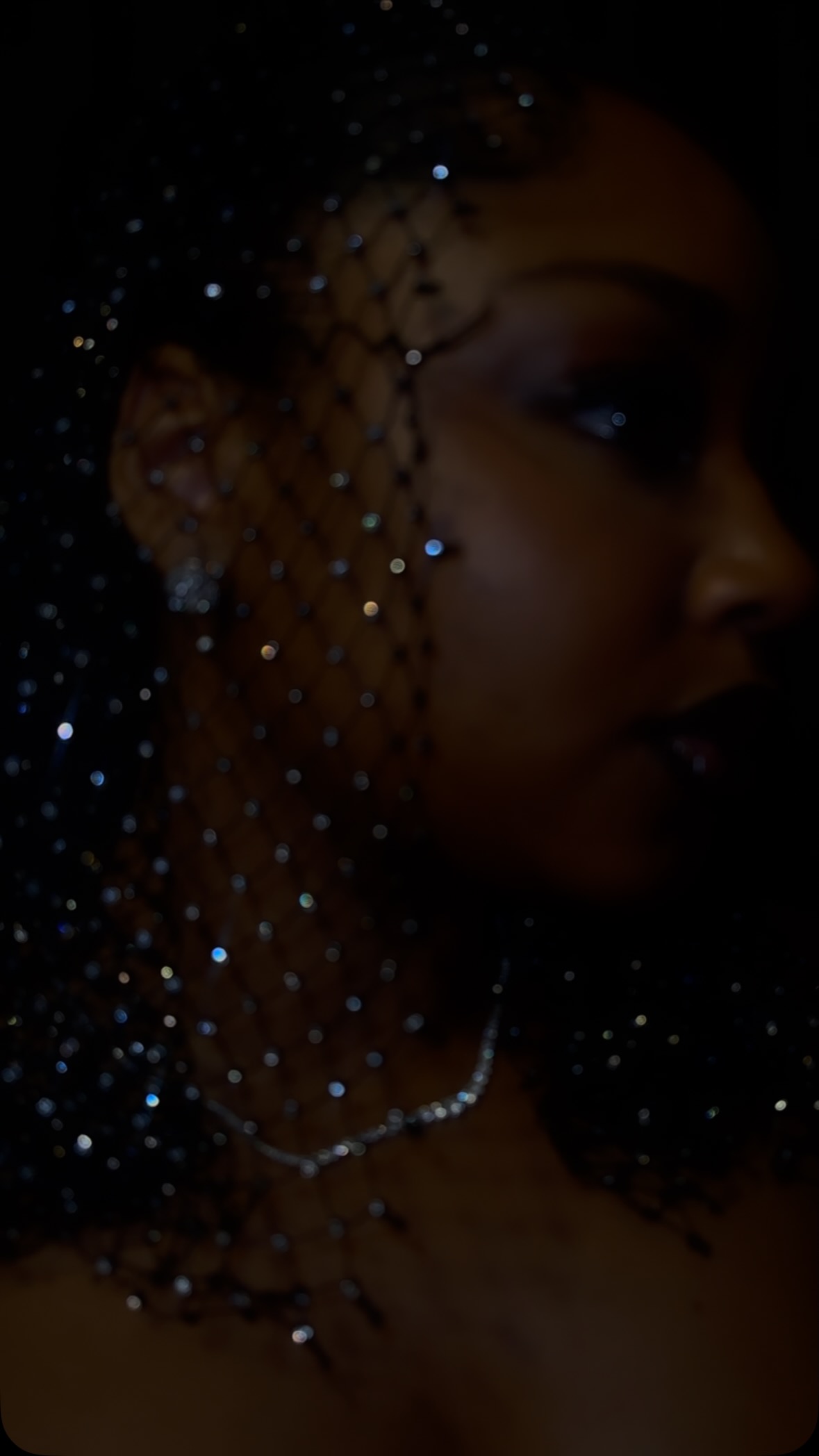 This month I tried something totally different for the Diamond look and it turned .. well I’ll let you decide 🖤💎
Our Diamond Juicy Jem box is still available, but limited edition so don’t miss out! #juicyjembox #birthstone #lipjelly #shopsmall