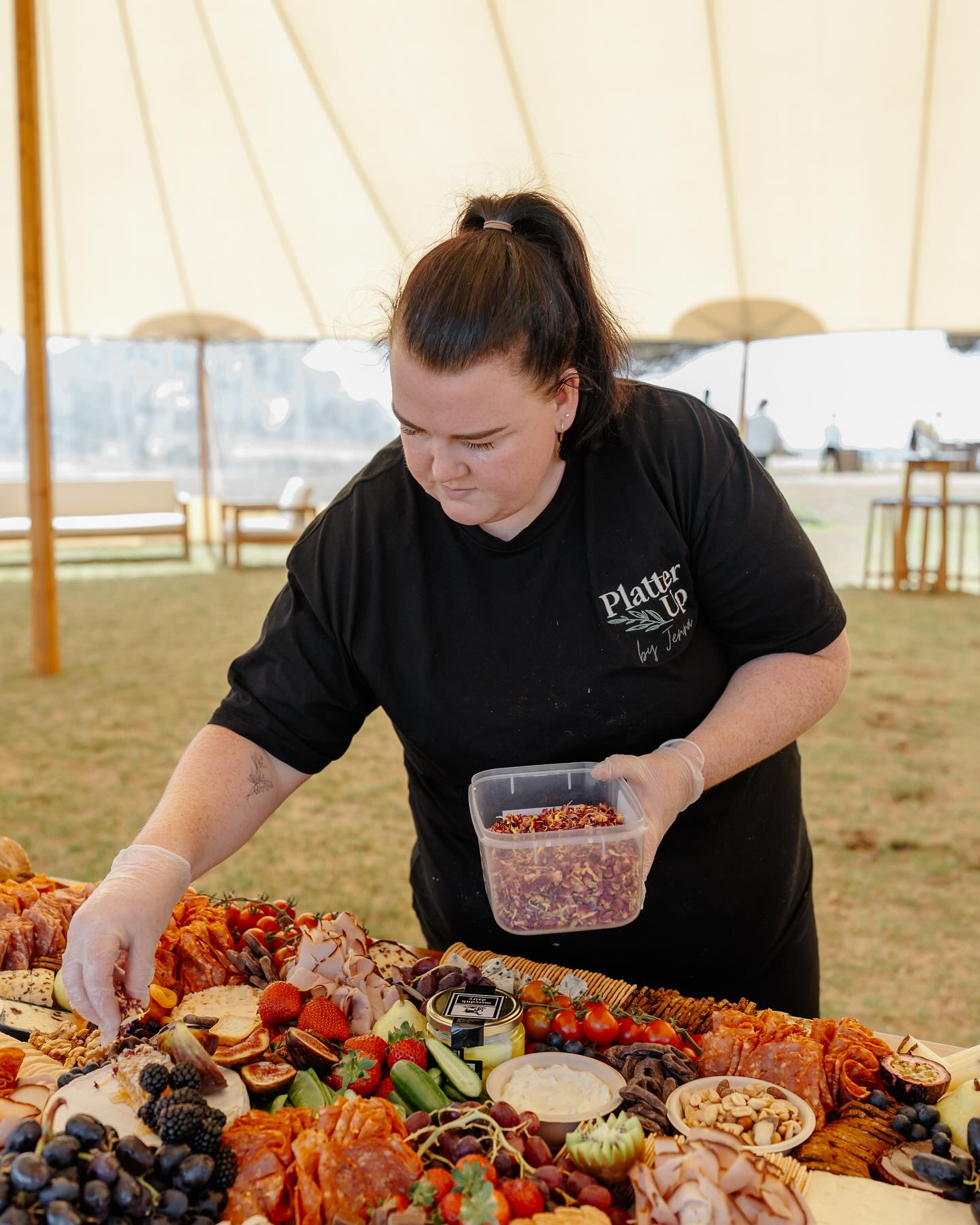 Happy Easter 🐣
Photo credit @kyrafols
.
.
.
.
.
#weddings #grazingtables #grazingbox #grazingtablesandcheeseboards #weddingsonthepeninsula #penisnulaweddings #grazingforweddings #photographer #weddingphotographers #weddingcateringevent #eventsonthepeninsula #grazingevents #weddingeventscoverage #videograpghy #weddingvideos #grazingboard