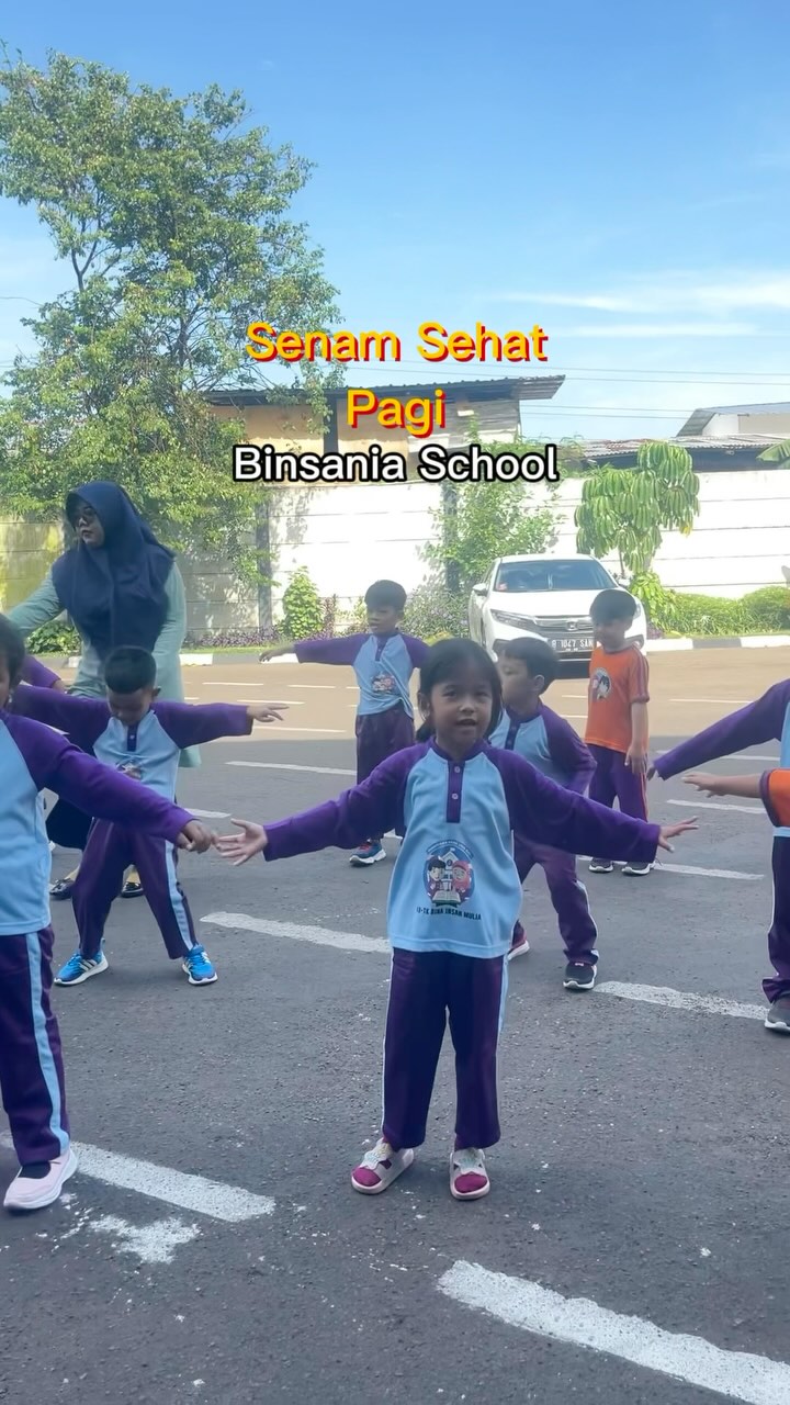 Senam Anak Indonesia Hebat versi gerakan siswa TK Binsania School 😁
.
#binsaniaschoolbintaro #siswatk #tamankanakkanak #kindergarten #paud #preschool #tk #funlearningactivities #senam #senamsehat #semangat #pagicerah #pagiceria