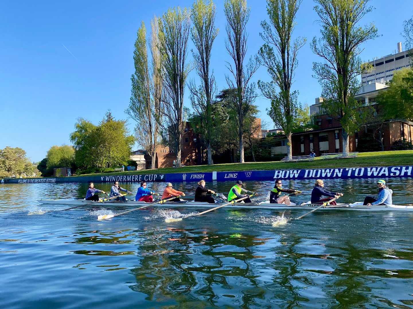 Would you believe this is our April Learn to Row session’s FIRST day sweep rowing? Beautiful body angles, sharp connected catches, and a sunny morning through the Cut! 🌞
Spots are still open in our later summer LTR sessions - don’t miss out, come join us at Pocock Rowing Club!