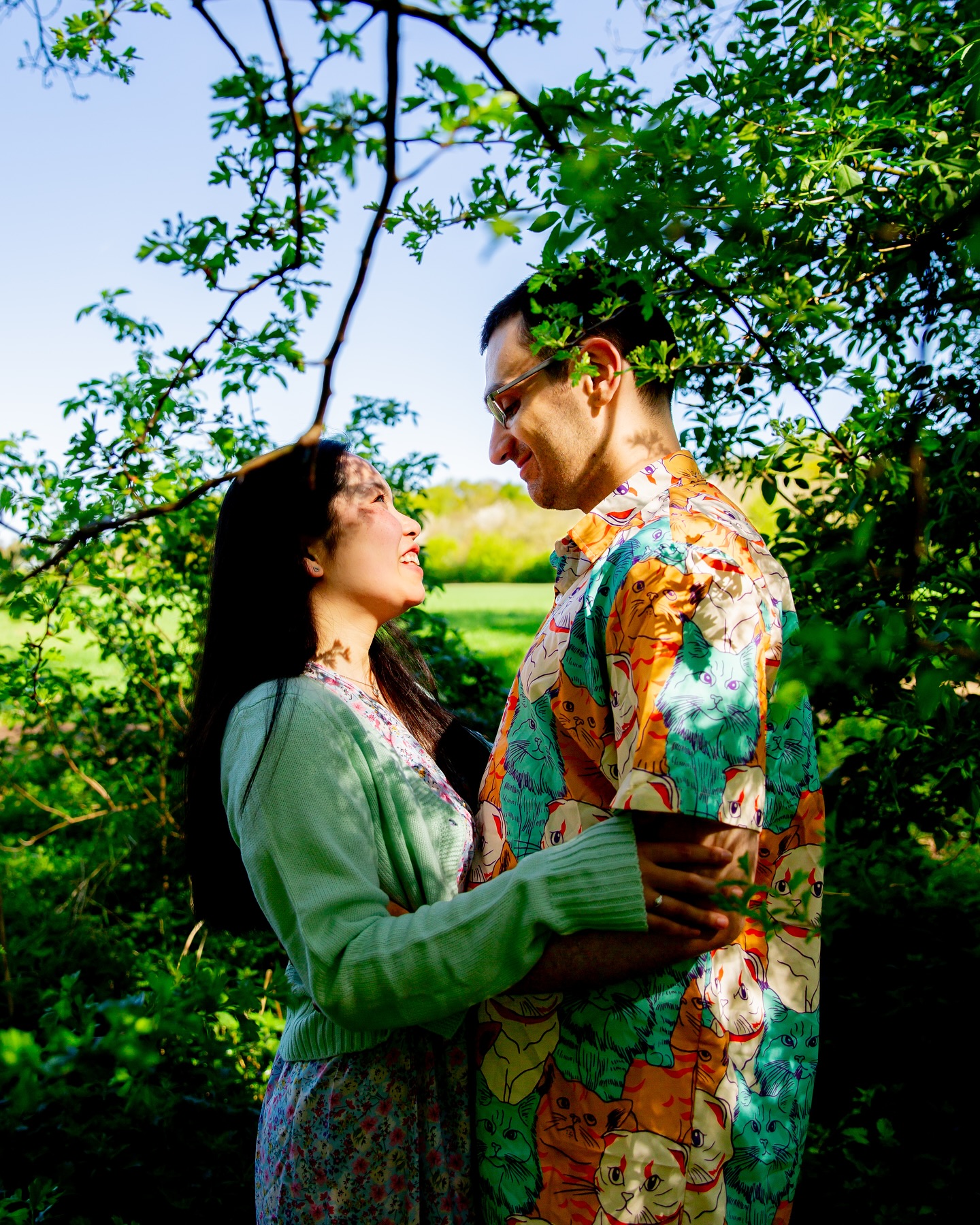 We sure did soak up the sun during A & A’s Pre Wedding Shoot ☀️🕶️
We also encountered A LOT of bluebells. I kid you you not they were everywhere, and I turned up thinking they had finished for the year 🤣
(Safe to say I was dead excited when I saw them haha)
.
.
.
.
#justengaged2025 #justengaged #hertfordweddingphotographer #hertfordshireweddingphotographer #panshangerpark #preweddingshootideas #preweddingshootlocation #preweddingshootinspiration #preweddingshoots #colourfulweddingphotography #candidcouplephotography