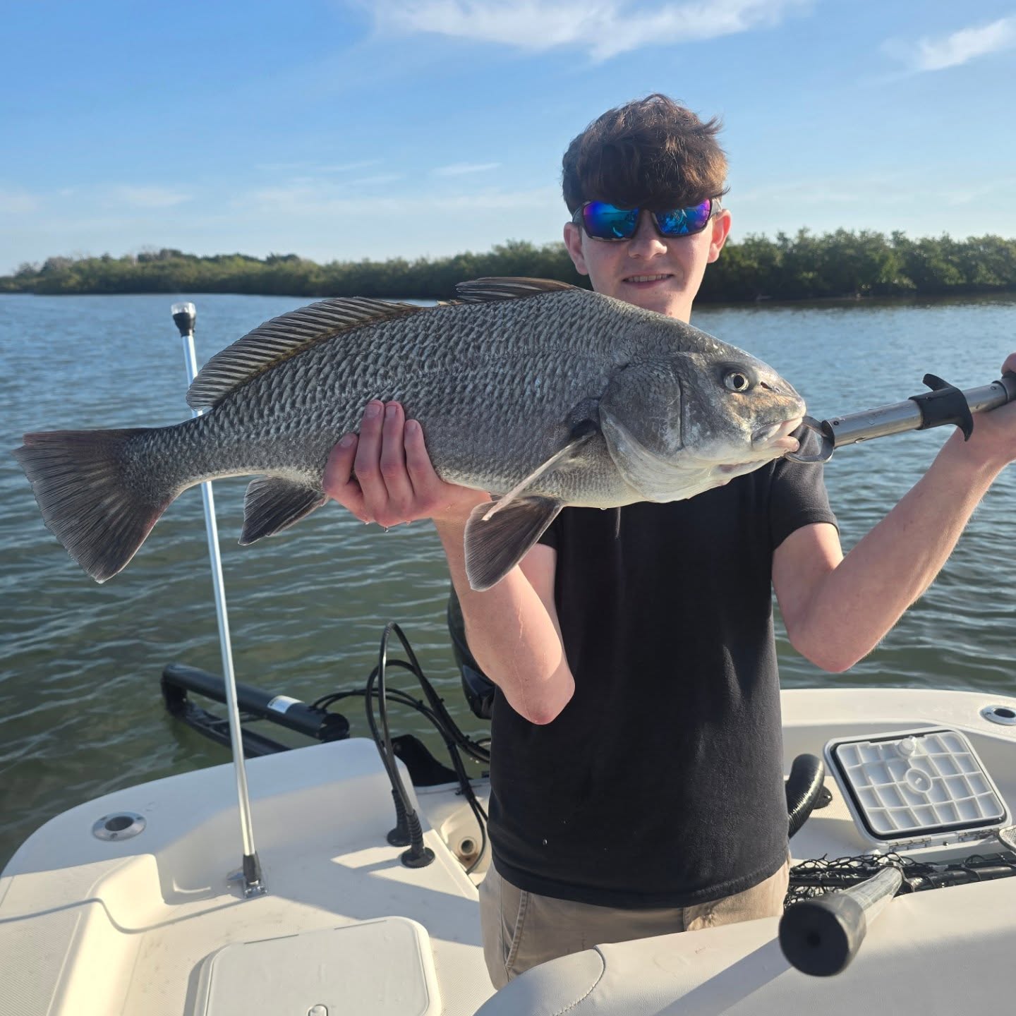 Great new clients I had the pleasure of fishing with. #buckedupapparellc #coderedfishingcharters #floridalife #floridafishing #floridafishingproducts #newsmyrnabeach #mosqutiolagoon #4horsemancorks #sordknives #xtratufboots #kto_customrods www.coderedfishingcharters.com