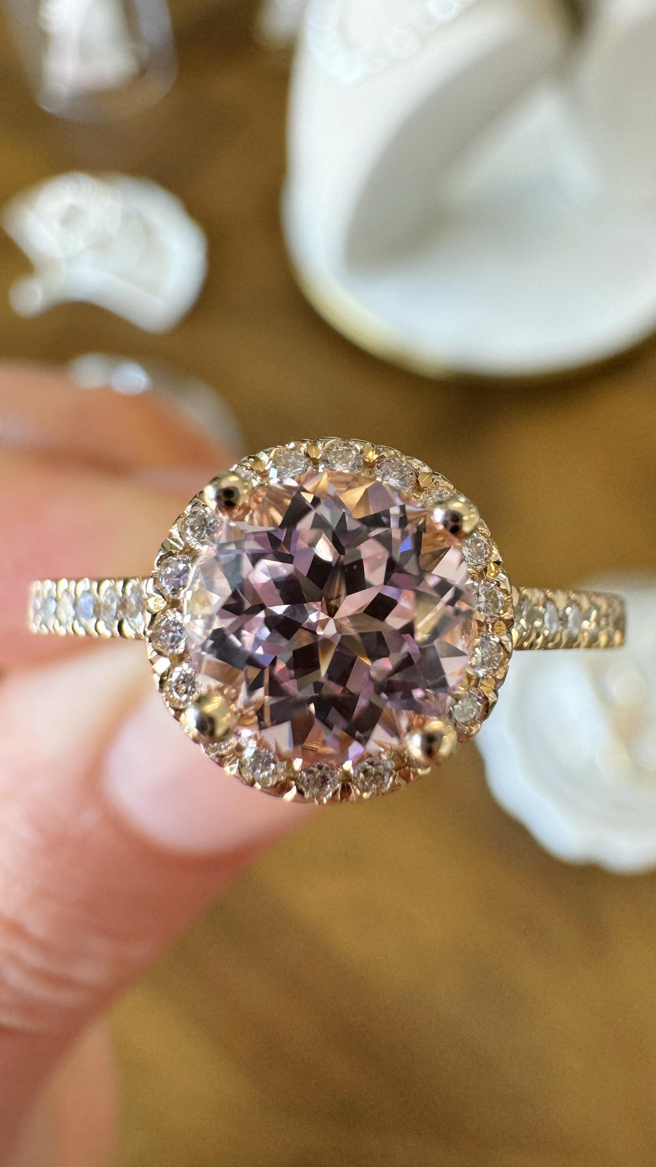 Romantic 💗 Pink sapphire #weddingrings