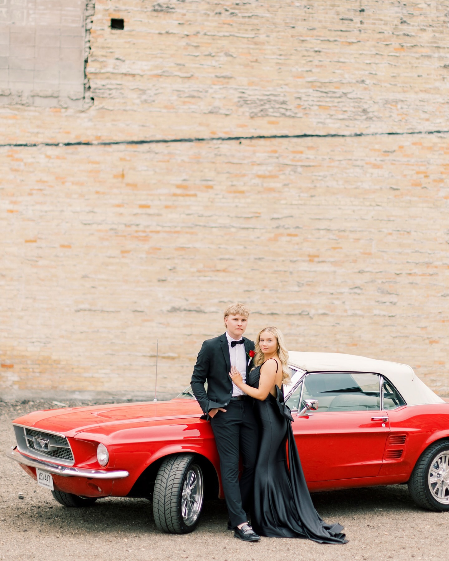 Whoever decided on✨fantastically✨ changing the traditional “Prom Posed” photos into I C O N I C celebrity inspired highlights of the night and full on photoshoots has my vote👏🏼
I know this word is so over used and giving “millennial”, but myyyy godddd I am OBSESSED!❤️🔥
