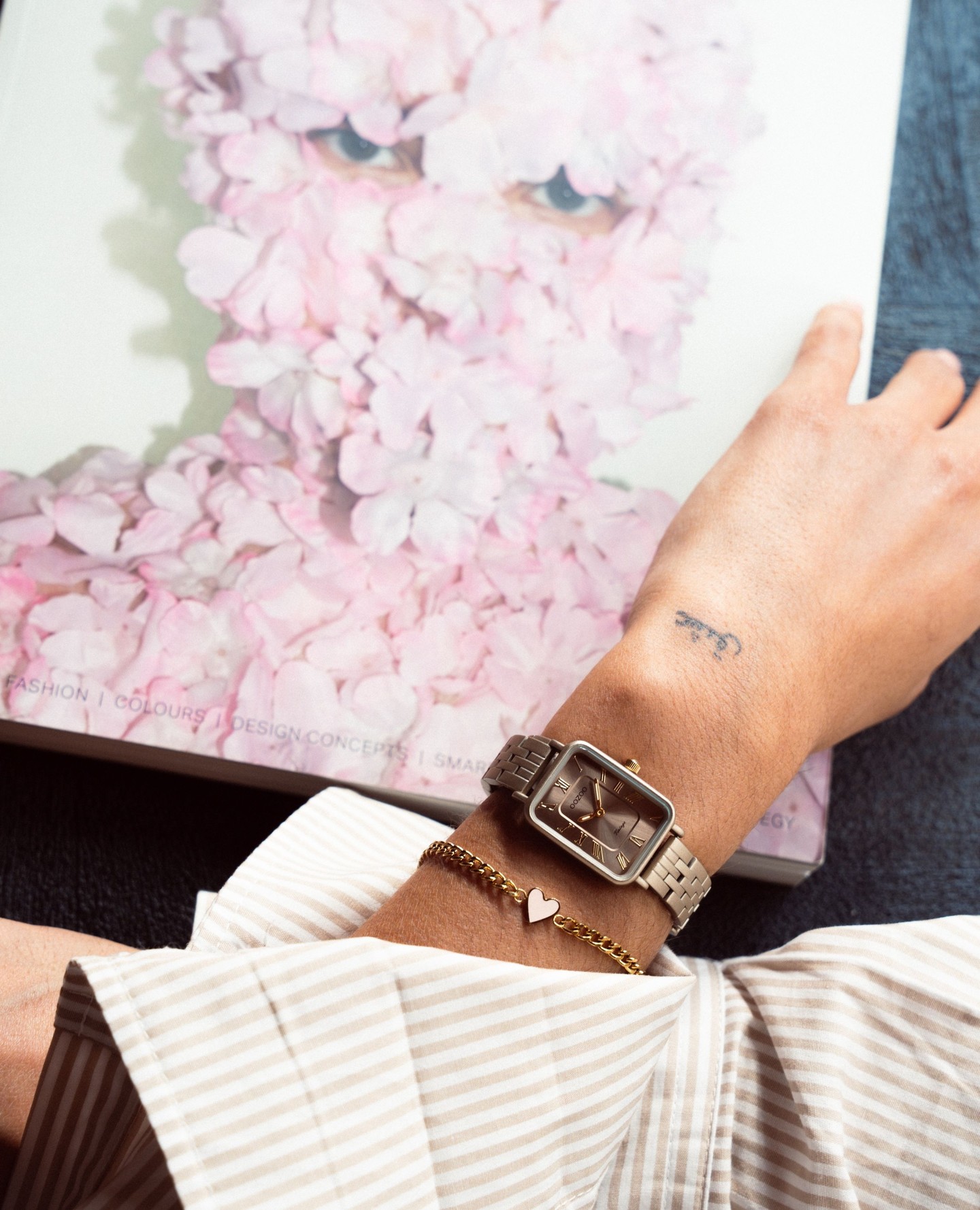 Only a few days left! 💝 Free jewellery with every watch — just in time for Mother’s Day.
https://www.oozoo.com/collections/women