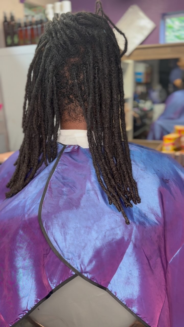 Oh you know, just bringing my people back to life, one scalp at a time.
Congratulations @dcongosohard on your well deserved Degree!!
#houstonlocs #houstonhair #houstonhairstylist #naturalhairhouston #houstonnaturalhairstylist #houstonnaturalhair