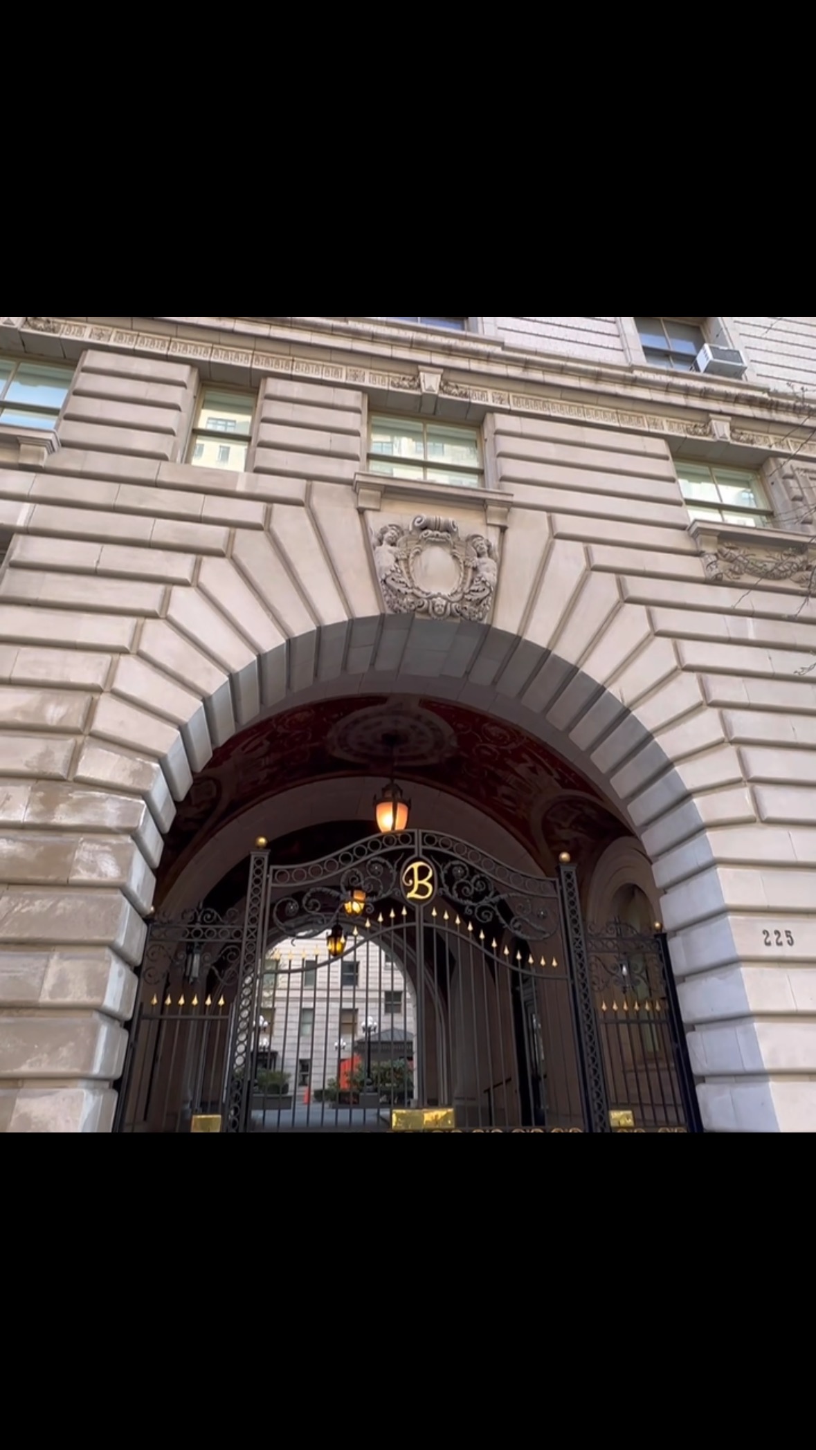 I geeked out when I learned our Tend Upper West Side studio is literally in the same building as #onlymurdersinthebuilding