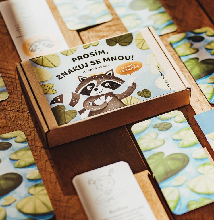 Výukové kartičky Mýval a rybka, 33 karet, 33 znaků a gest, 33 krásných barevných ilustrací od @zuzka_kresli, pro děti od 8. měsíců a jejich rodiče. Mrkněte na www.prvniznaky.cz.
#myvalarybka #prosimznakujsemnou #vyukovekarty #prvniznaky #předprodej #komunikacesmiminky #znakovanismiminky #vzajemneporozumneni #duvera #hryprobatolata #jsmerodice #znakovani #ucimeseznakovat #firstsigns #aktivityprodeti #vyvoj #hra #slova #rozvojreci #knihyprodeti #montessori