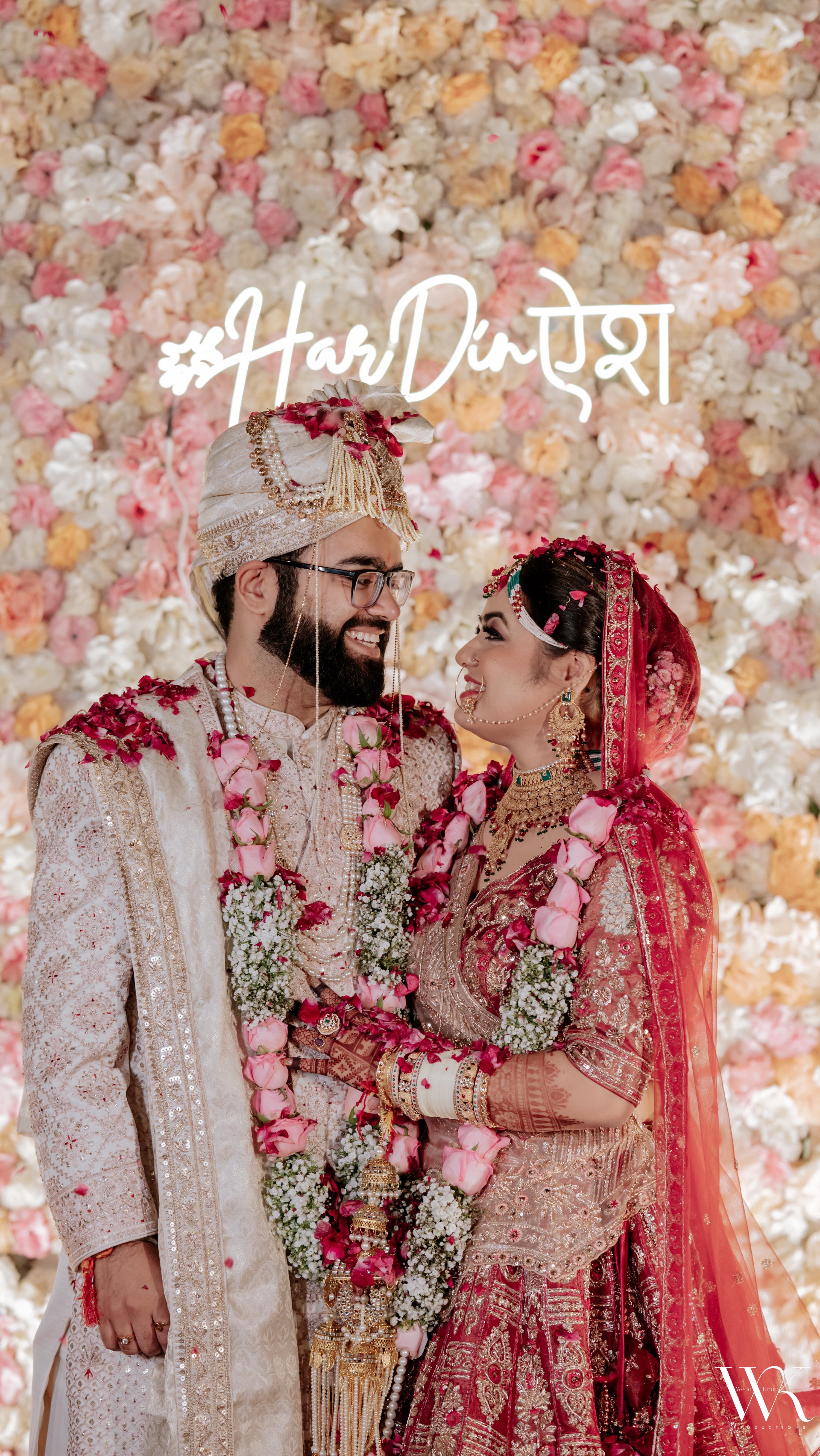 Get ready for a rollercoaster of love, laughter, and unforgettable moments! 🎉❤️ Witness the fun with friends and family, the grand entrance of our stunning bride Ashna, the sweet petal shower during the Jai Mala, the promise of forever at the Ring Ceremony, and a Haldi celebration that was absolutely amazing ! Harshit & Ashna's wedding is going to be epic!✨🥳❤️🌸
Bridal Lehenga @houseofbrides_delhi
Makeup @kritids
Venue @majestic_crown_banquet & @jaypeehotels