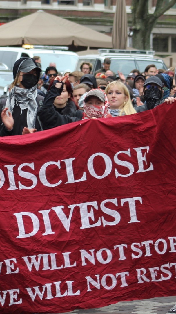 📣Wij zijn #streapp en tonen content van ooggetuigen. Bekijk de compilatie van afgelopen week. Nieuwsgierig naar het platform wat wij ontwikkelen? Volg ons!
#ooggetuige #p2000 #112fotografie #Brandweer #ambulance #politie #berging #watiseraandehand #hulpverleners #rijkswaterstaat #handhavers #evenementenfotografie #denhaag #rotterdam #amsterdam #leeuwarden #newyork #weerselo