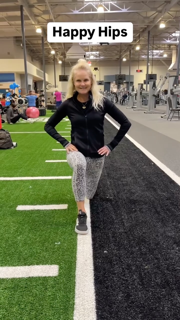 🔥 Unlock Your Hips, Unlock Your Potential!🔥This is my tightest area and needs the most attention…. ☘️🍀
All in balance, cheers to your St. Patrick’s Day! #St.Patrick’sDay #HipStretches #MobilityMatters.