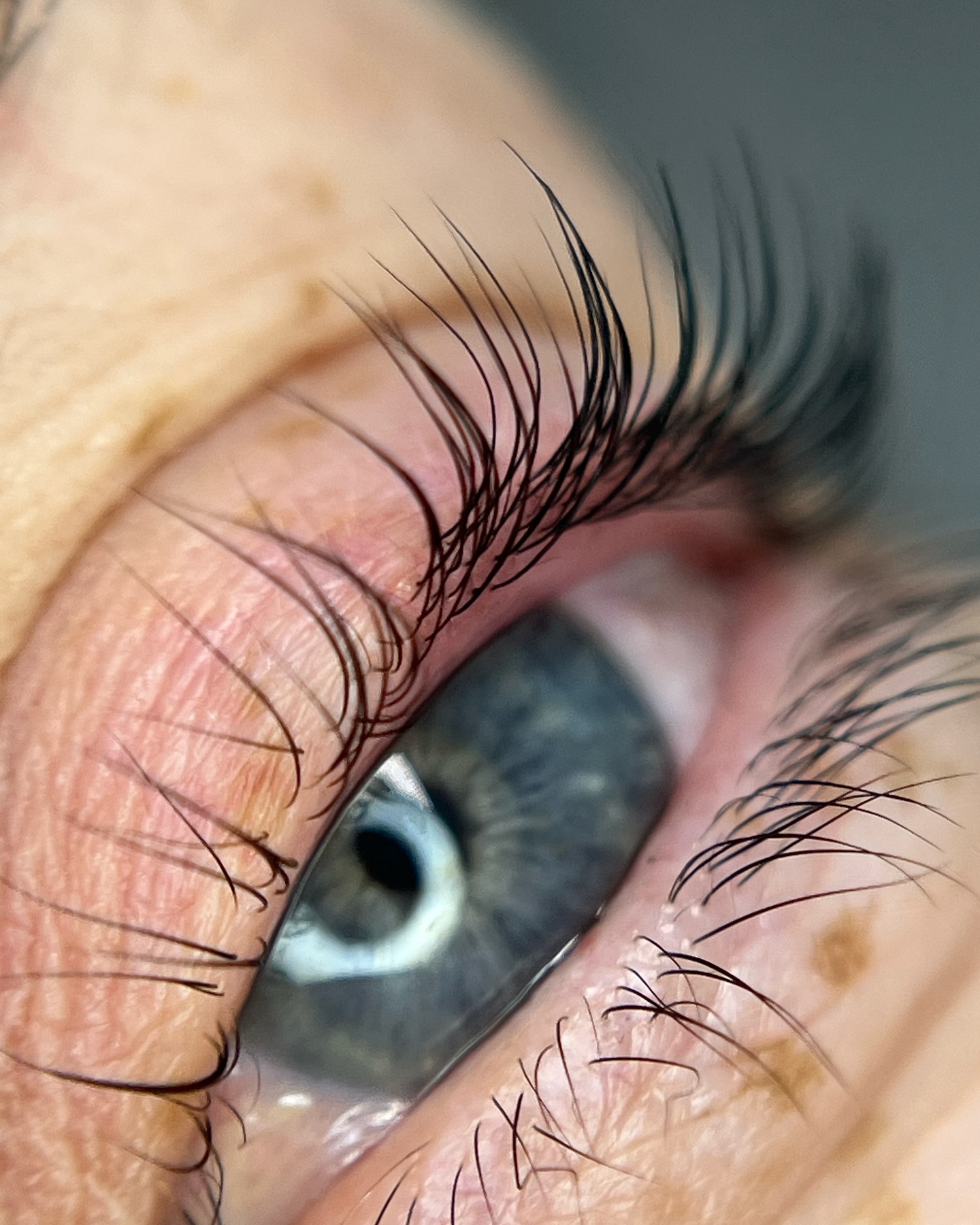 Lifted to the skies 😍🚀
Lash Filler is ✨low maintenance✨ and perfect for the lazy or busy girls who still want to look and feel good with minimal effort 😌
Ready to ditch the mascara and lash curler?
Book online via www.browsybeauty.com or link in bio 🧡