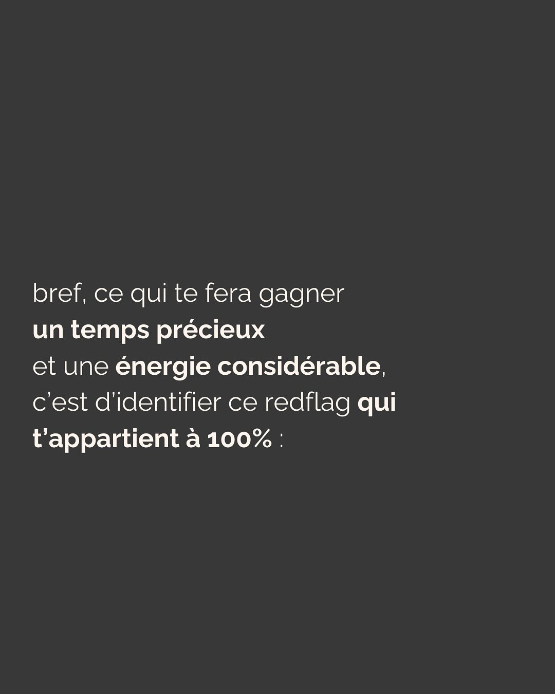Ce biais de vouloir voir le meilleur de chaque être humain est noble, mais quand on souffre de dépendance affective, il peut avoir des conséquences dramatiques.
Parce que c’est comme ça qu’on tombe sous l’emprise de personnes malveillantes dont on a essayé désespérément de voir “le bon fond”.
Ce truc de dire “Oui, ok, il a des défauts, mais au fond c’est quelqu’un de bien”, bah non. Ça n’existe pas.
Personne ne se comporte comme un sanglier (pardon pour eux 🐗) en surface mais est une belle personne au fond.
Tout ça n’est pas une question de bon fond. C’est une question de choix.
Qu’est-ce que je fais de mes traumas ?
J’en fais payer le prix fort à toutes les personnes qui croisent mon chemin et qui ne demandent qu’à m’aimer ?
Ou je décide que les gens que j’aime et qui sont là pour moi n’ont pas à en subir les conséquences, et je me fais aider pour assainir tout ça ?
Arrête de te mentir à toi-même sur qui est cette personne. Tu gagneras un temps précieux et une énergie considérable.
Même si tu en doutes encore, sache que c’est pourtant le chemin le plus court et le moins douloureux pour vivre cette belle histoire d’amour à laquelle tu aspires tant.
——————————————————————
Je suis Emilie, thérapeute & coach diplômée spécialisée dans la dépendance affective et les troubles émotionnels.
J’aide les femmes qui souffrent de schémas toxiques répétitifs à aimer sereinement et librement, sans plus jamais s’oublier.
Je les accompagne pour qu’elles puissent passer de la théorie à la pratique. Avoir des prises de conscience c’est bien, voir des changements concrets dans sa vie, c’est mieux.
Passons 30 min ensemble pour apprendre à nous connaître ! Rdv dans mon lien en bio ou sur mon site : Emilie-leduc.com pour accéder à mon agenda
Lancement d’une nouvelle offre :
Assistance & Coaching Illimités ! Rdv en mp pour en savoir plus ;)
#dependanceaffective#manipulation#relationtoxique#addiction#dependance#peurs#blessuredabandon#rupture#couple#hypersensibilité #emotions #gestionemotions #hypersensibles #abandon #perversnarcissique #depression #blessuredelame #selflove #amourdesoi #tinder#date#rencontre #angoisse#solitude #lovecoach #pn #devperso #amourdesoi