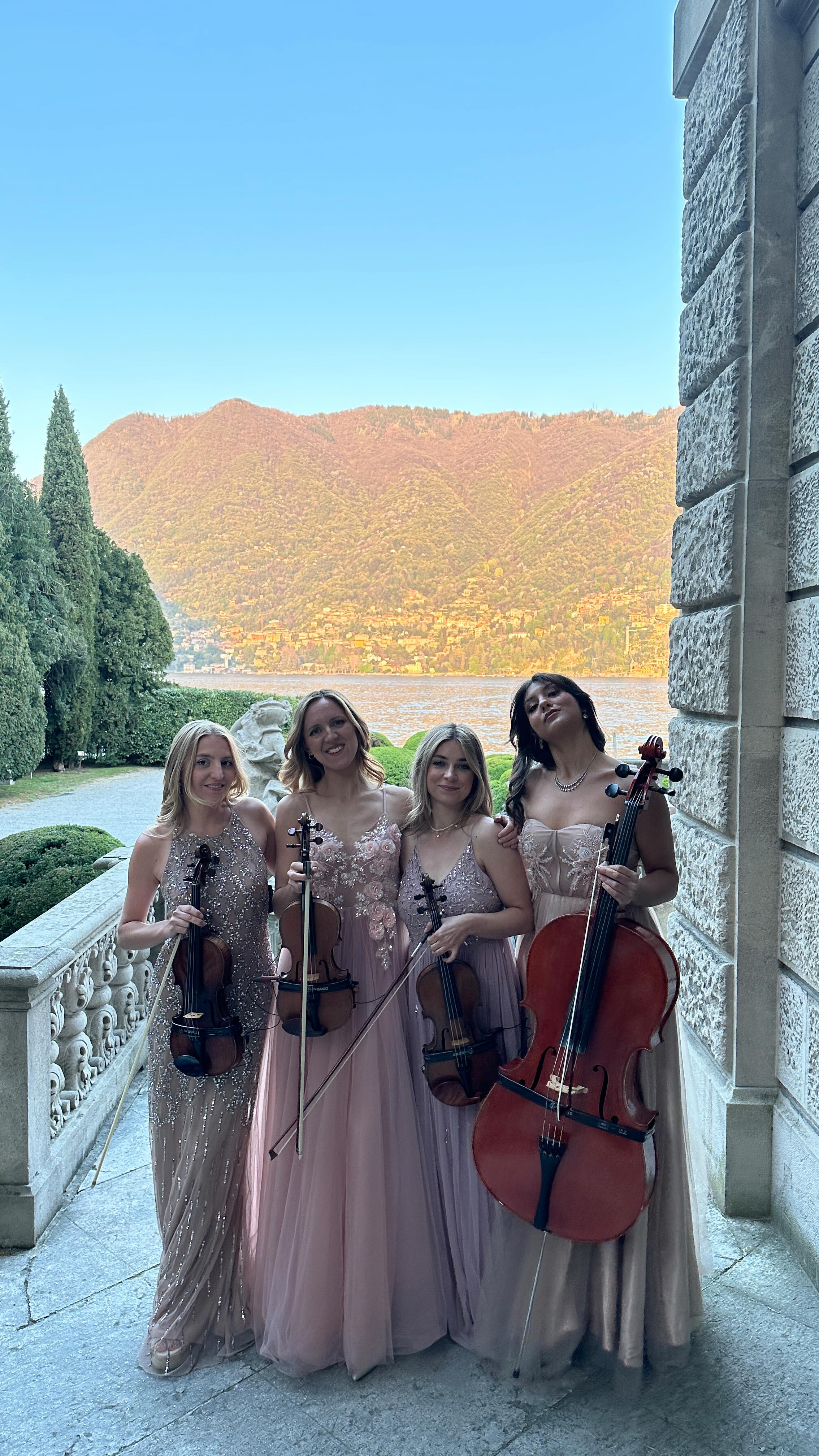 Wedding goals! 🥹🌸🎻
We love creating the perfect soundtrack for our couples in stunning locations!!! Get in touch to discuss your day 🎶
📍 Villa Erba, Italy
💍 @luxe_and_bloom
🎶 @lunaliveevents
#stringquartet #stringplayers #musicianslife #destinationwedding #weddinginspo #luxuryweddingplanner #weddingsitaly #lakecomowedding #lakecomoitaly #weddingmusicians #weddingmusicentertainment #weddinglife #weddingmusicians #stringtrio #acousticquartet #azulstrings