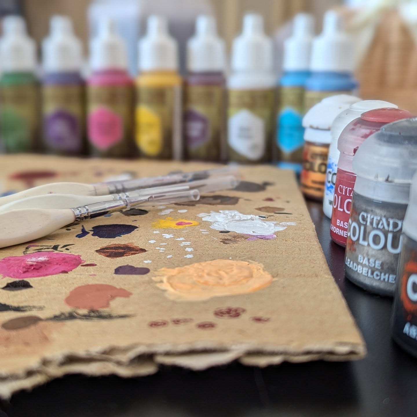 Préparation des Geek Faeries en cours... 🖌️
On tryhard la peinture 👀
#paint #painting #homemade #geekfaeries #3d #3dprint #fantasy #figurine #figurines #miniature #miniatures #medieval