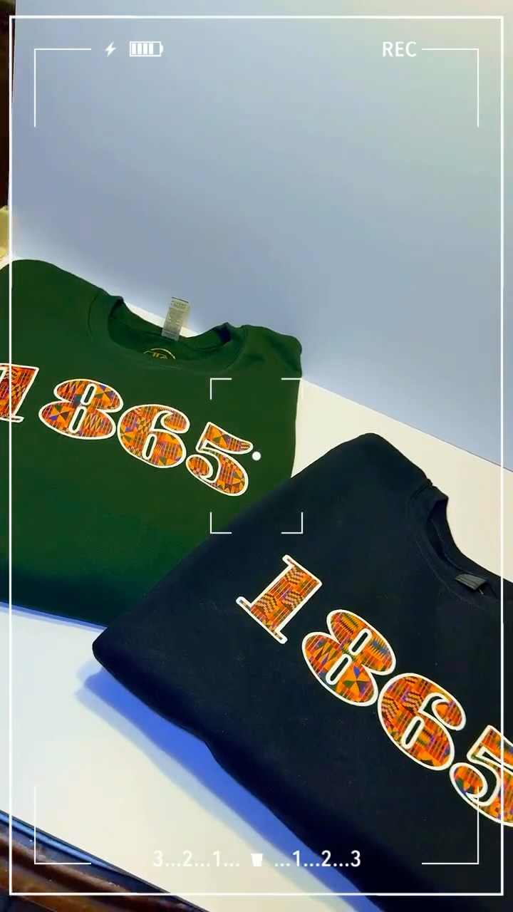 IYKYK. Happy Black History Month โ๐พโค๏ธ๐ค๐๐ฅ
Available now on www.tatianaashantistudio.com
#1865 #freedomday #juneteenth #blackhistorymonth #customtees #kente #representationmatters