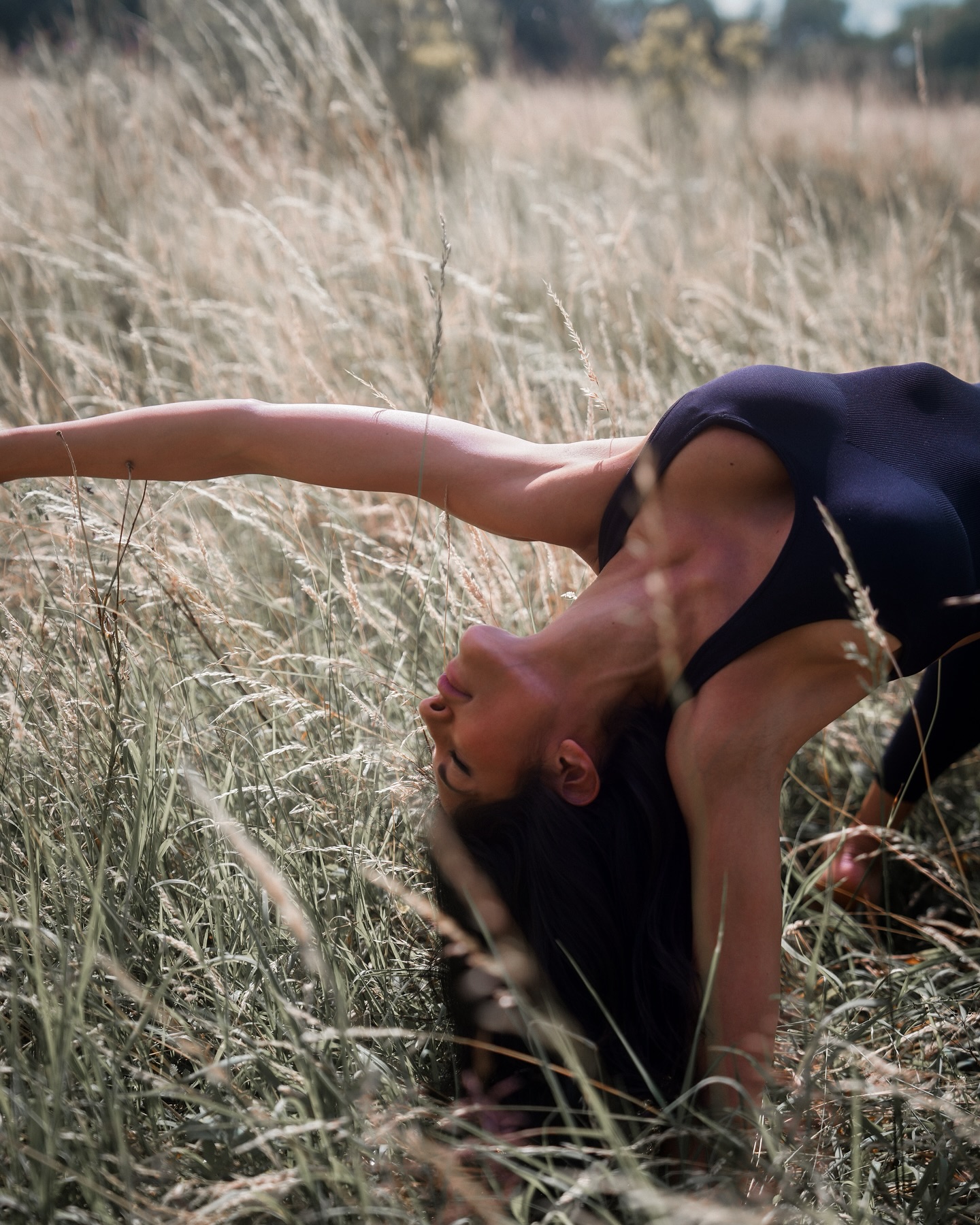 3 Simple Ways to Upgrade Your Life
By doing these 3 things you can dramatically increase the quality of your life:
1. Increase Your Lung Capacity 🫁 : Higher lung capacity equals better endurance, more stamina, and sharper focus. It’s even a marker for longevity!
2. Perfect Your Posture 🩻 : Our posture affects our oxygen intake, energy levels and even our mood. Sitting or standing upright boosts our oxygen intake and is associated with higher cognitive function, better energy levels, improved confidence and a more positive mood.
3. Breathe Correctly 🌬️: Breaths should be in through the nose and out of the nose *at all times.* This keeps our nervous system and almost all the other body systems balanced.
You can easily achieve these goals by practicing Yoga 🧘🏻♀️ & Breathwork! 🌬️
Would love to hear your thoughts on this! Write me in the comments below and let’s keep the conversation going! @kimreartedesantiago
📸 : @kohnobe
📍: The Italian Gardens, Hyde Park, London