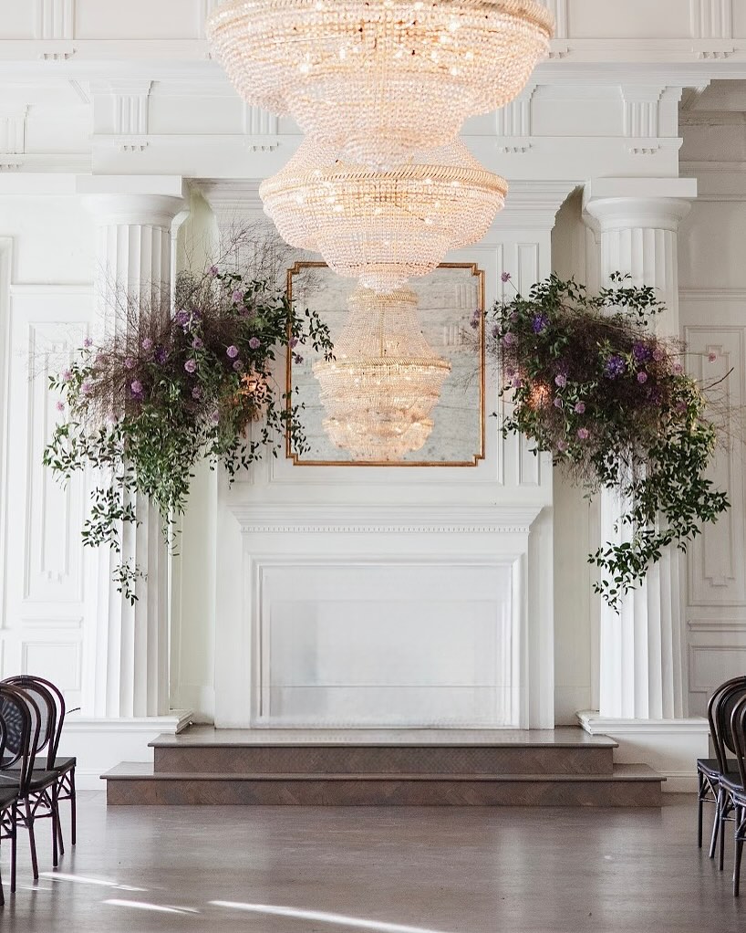 Celebrated my friends John & Jacqueline on New Year’s Day! My little emo heart was beating so fast!
Loved working with @sweetpeateam to bring the vision to life!
Bride & Goom: @jfreedwoman @john_sullivan91
Planner: @sweetpeateam
Photographer: @themenarys
Venue: @themasondallas
Rentals: @poshcouturerentals
Lighting: @leforcedj
Freelancers: @oliviasweet_ @hcg2468 @anewdimensionfloral @marco_martell