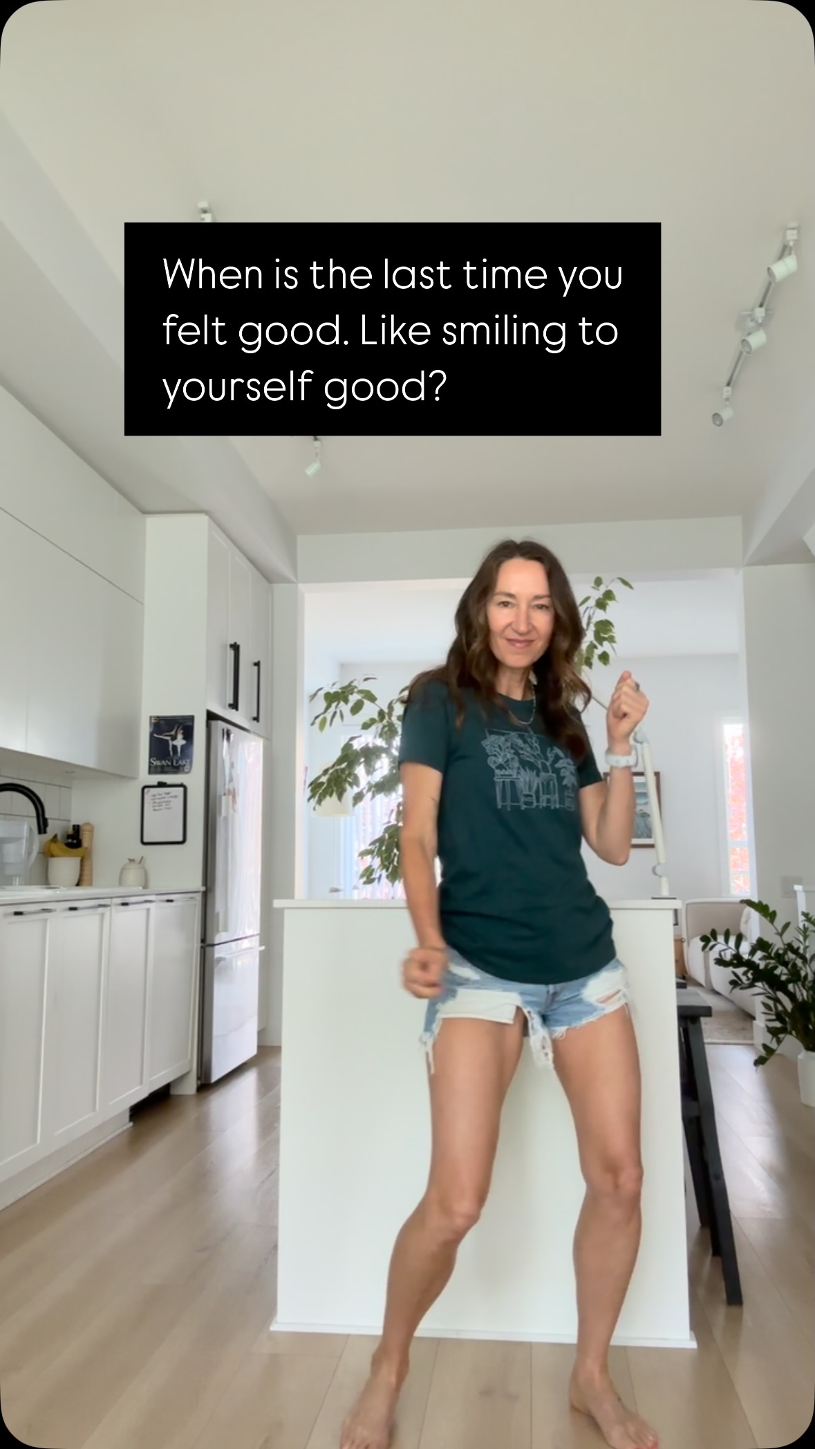 This is one of the first questions I ask my concussion clients. When did you last feel good? Let’s find that moment when you watched a sunset or had dinner with a friend, when you had a great night’s sleep or listened to music enjoyably, or when you felt uncluttered and organized or at rest sitting by the ocean.
After concussion We need to RELEARN how to feel good. Sounds crazy but it’s true.
We need peace in our nervous system, confidence in our bodies again, and clarity of thought.
I’m OT SHELLEY. And I help you get THERE.
#patienttoperson
#mindbodyspirit#sensoryintegration#postconcussionlife #empoweredrecovery #holisticrecovery #occupationaltherapy #pcs #persistentconcussionsymptoms #vestibular #dizziness #visualimpairment #nervoussystem#nervoussystemregulation#postconcussion #tbi
#concussionrecovery #concussion #brainenergy #concussioncoach #yoga #returntowork #livingwhilehealing #patienttoperson