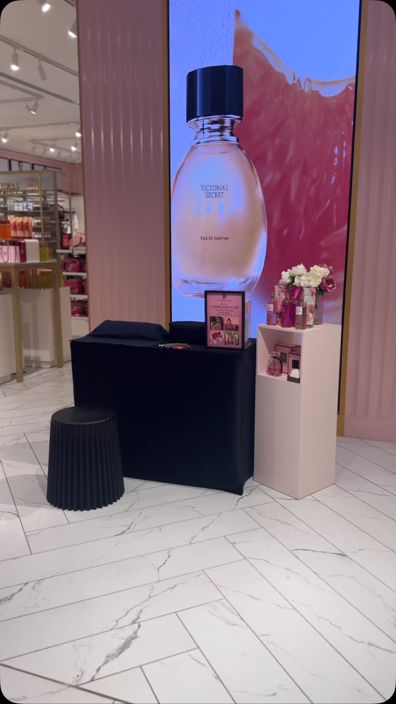 We’ve set up something special at Victoria’s Secret, Highpoint! While you browse the latest lingerie and beauty must-haves, treat yourself to a mini pamper session – choose between a Nail Trim & Hand Massage or an Express Manicure. A little self-care never goes out of style!! #mobilenail #nailbar #eventnail #victoriassecrets #nailsbynaam #mobilenailmelbourne