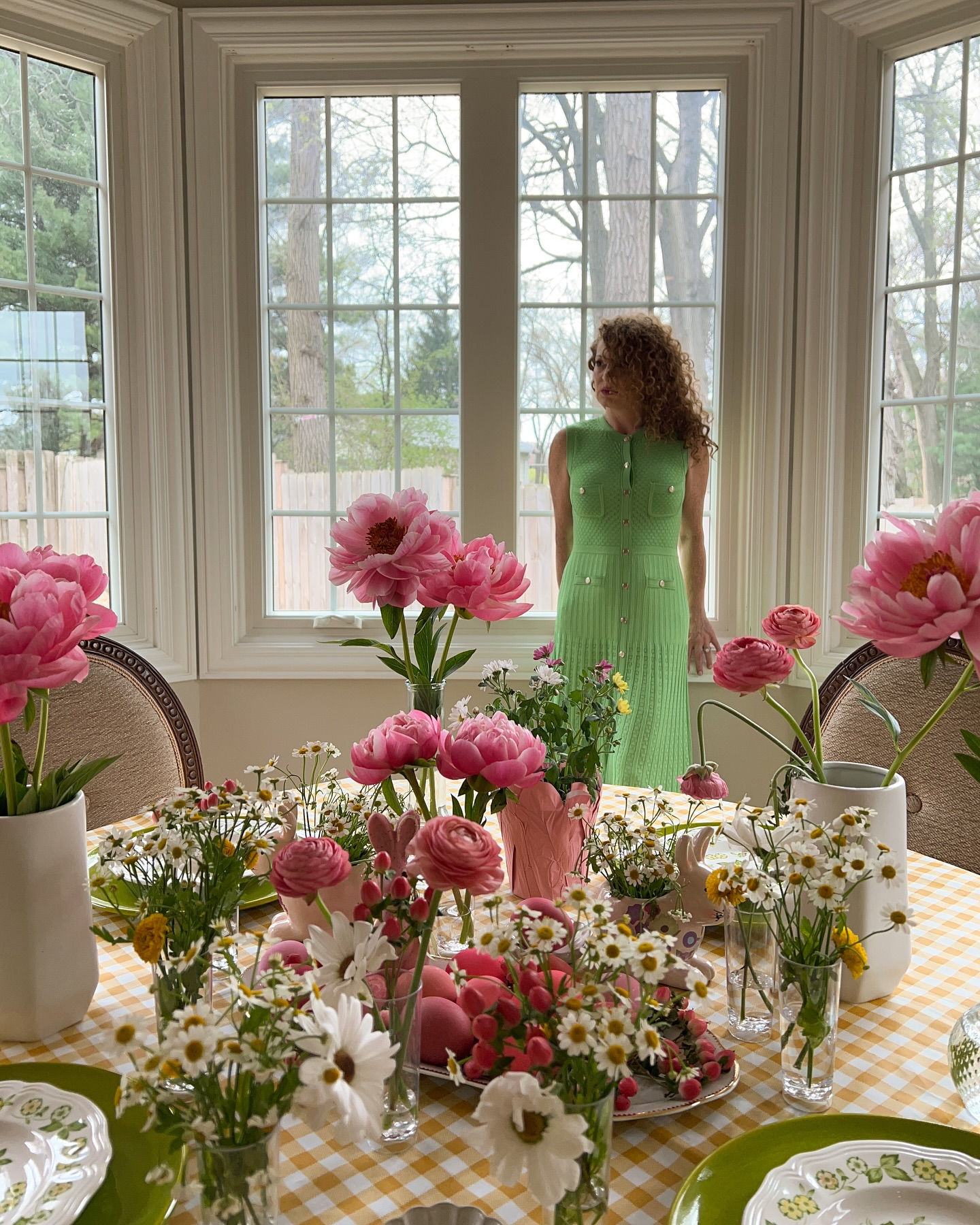 In my beautiful Garden with my loved ones!
Nothing gives me more joy than setting a beautiful table to delight the senses and to create a beautiful memories with my family..
This year I really wanted to experiment with colors! Mixing Pink, green, and yellow came better than I expected.. I feel free when I am setting the table and honestly I don’t really plan ahead of time I just follow my instincts and magic always happens then.
And I do strongly believe that interior design and fashion goes hand on hand when experimenting a new color palette… mixed the green + pink in my outfit as well! Even though I rarely wear green but I should do it more often.. so in love 🌸💚🌼
Hope you had a wonderful Easter with your loved ones!
Oh and I loveeee Design!
#dianarizkodesign
Dress: @sandroparis
#eastertablescape #colorpalette #interiordesigners