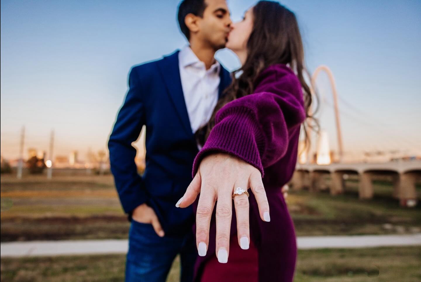 Isn’t she lovely? 💍
Make her feel special - trust me, you get bonus points if you take engagement photos and even more points if you get proposal photos. I’ve got your back!
Also - wildflower minis are still available- link in bio!
#texasengagementphotographer #dfwphotographer #dallasbride #queerphotographer #dallasengagements