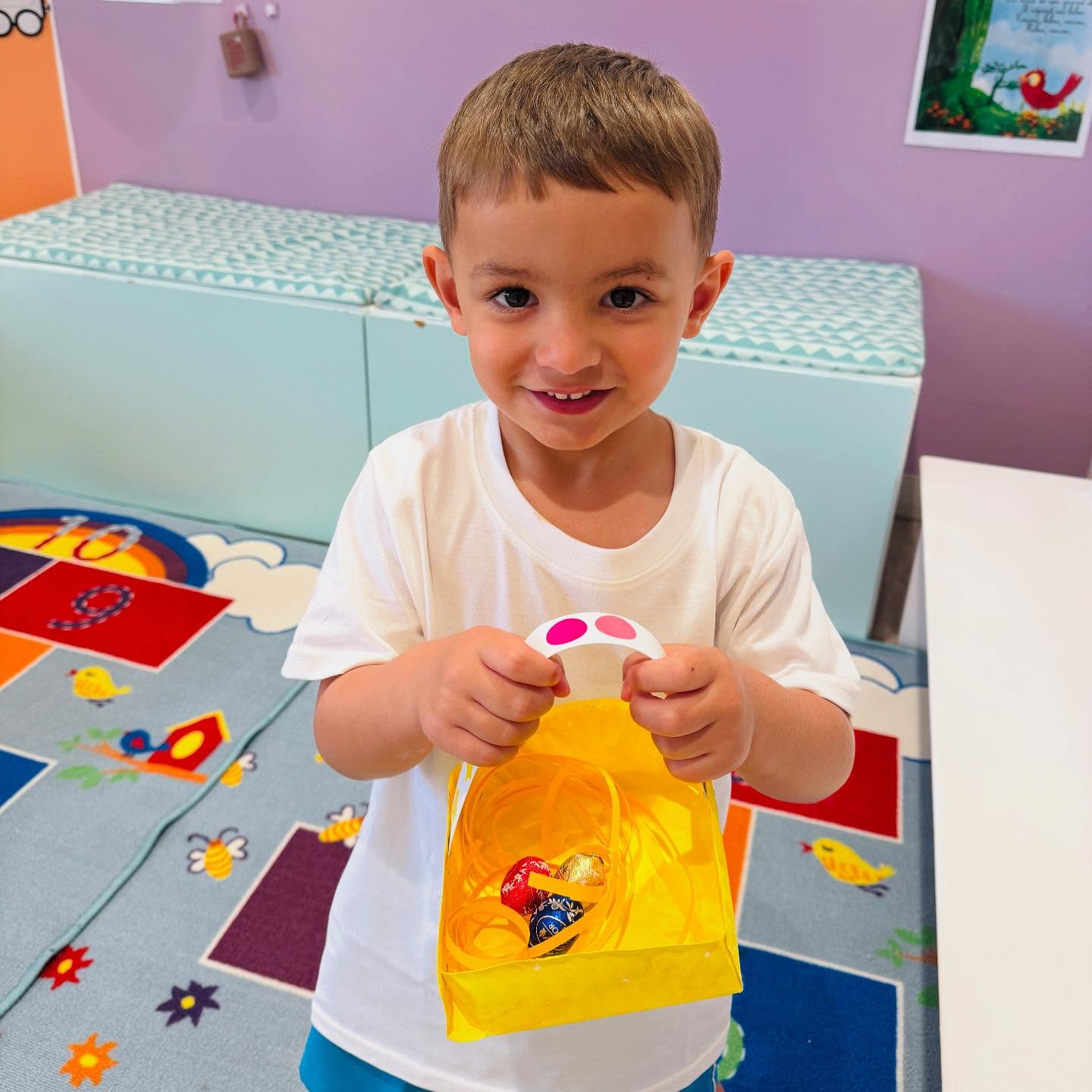 🇫🇷 Petit chasseur d’œufs repéré !
Hier c’était la chasse aux œufs à La Marelle et notre petit lapin a trouvé de belles surprises dans son panier jaune! Joyeuses Pâques à tous!
🇬🇧 Little egg hunter spotted!
Yesterday was our Easter egg hunt at La Marelle and our little bunny found some sweet surprises in his yellow basket! Happy Easter to everyone!
#nursery #easter #pâques #creche #crèchefrançaiseàdubai