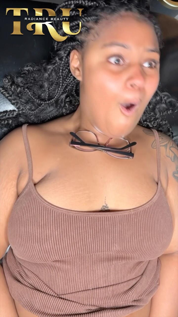 🤣 I have no idea why I stopped recording my Brazilians reactions from first time clients! lol I probably be too busy getting weak to even press record 😂 Can’t believe this the first reaction video in 2025! Let’s see who we get next 😈
Book online or shop products
Truradiancebeauty.com
#whatthehell #wthelly #waxing #waxingvideos #cincinnatibrazilian #cincinnatiesthetician