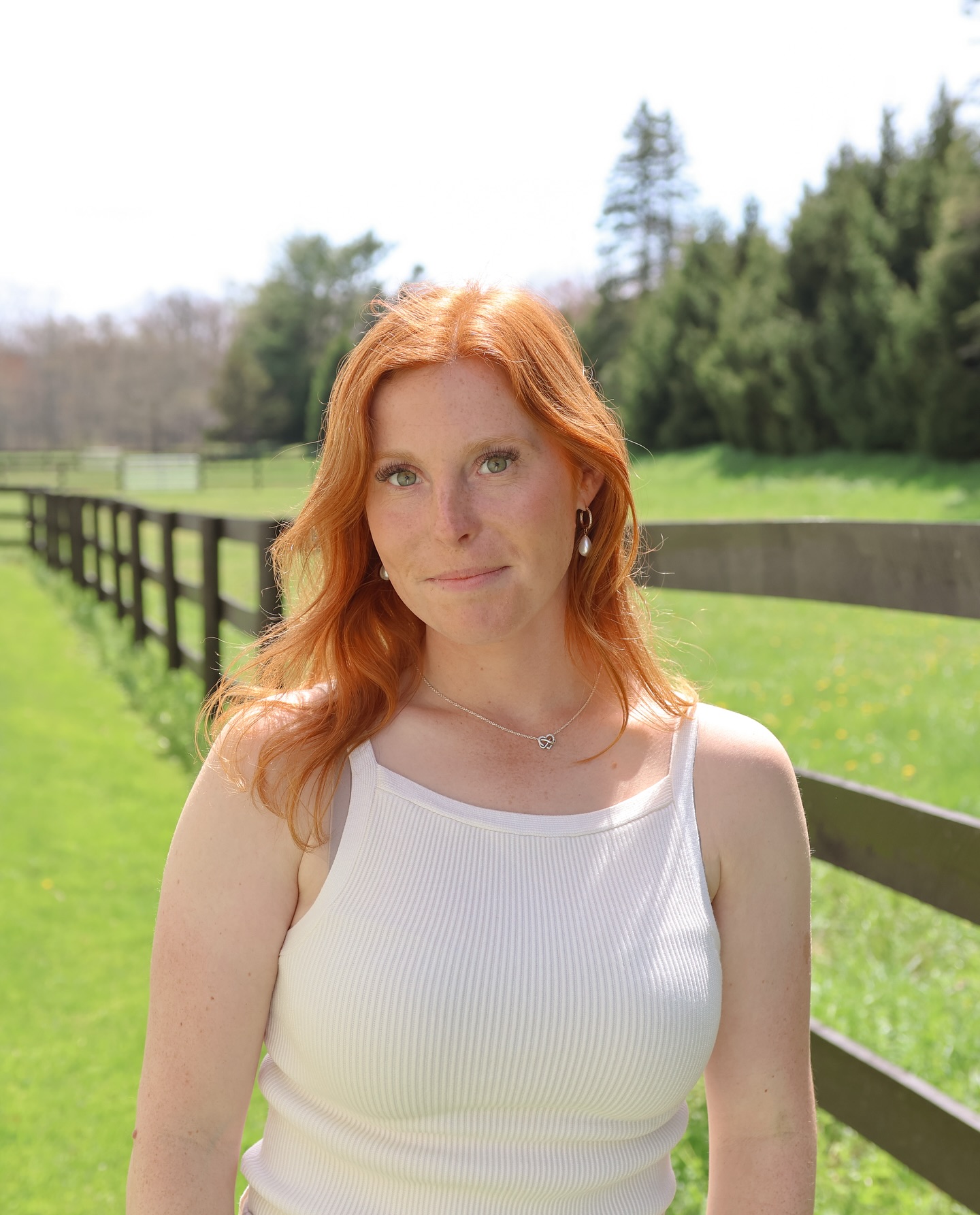 Soft greens, warm sun, and that first hint of new beginnings 🌱☀️