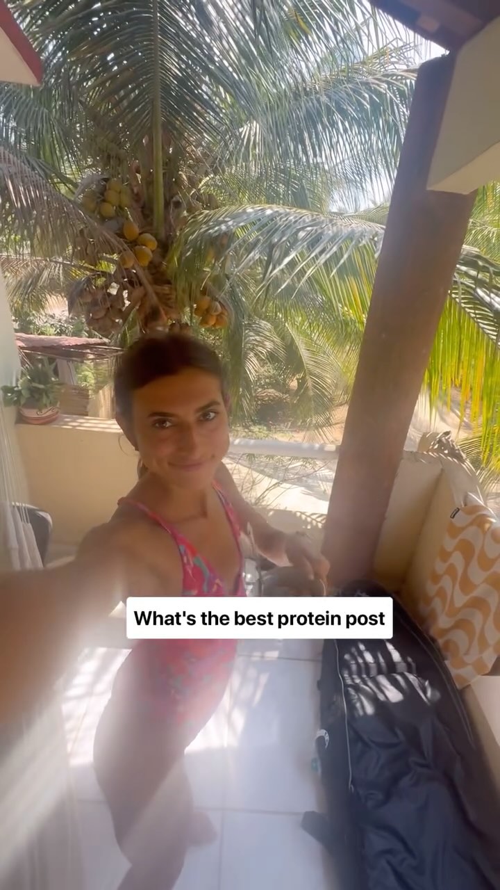 Fresh tuna = one of the ultimate post-workout proteins 🏋️♀️🐟
But why?! Fresh or canned, tuna is packed with complete proteins — meaning it provides all nine essential amino acids your muscles need to recover, rebuild, and grow stronger after a workout 👇
Plus, it’s naturally rich in:
* Leucine — the key amino acid that triggers muscle protein synthesis 🚀
* Omega-3 fatty acids — which help reduce post-exercise inflammation and support joint health 🤸
* B vitamins — essential for energy metabolism and faster recovery 🔥
And honestly, why eat boring tuna salad when you can make THIS…🤤
Fresh Tuna Ceviche:
* 1 serving of Fresh tuna (star of the show)
* 1 small Mango (sweet & tropical)
* 1 Avocado (because yum)
* 1 small Red onion
* 6 Freshly squeezed limes (and I added orange too because why not🍊)
* 1 Jalapeño (optional if you like a lil’ kick)
✨ Chop everything up, mix it all together, pop it in the fridge for a few hours, go live your best life, and come back to the most yummy high-protein dish. ✨
(My boyfriend told me it’s the best version he’s ever had which is when you know it’s good hehe 🤭)
#BloodSugarBalanced #PostWorkoutFuel #CevicheQueen #StrongGirlSummer