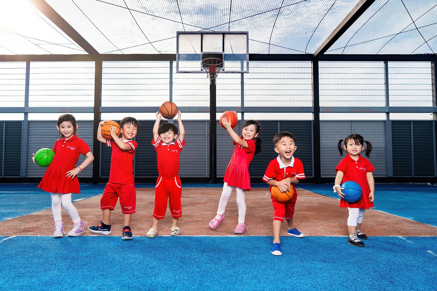 Basketball or volleyball 🏀🏐? (See boy in center)
No matter, it was a really quick but fun shoot with these sunshine kids from @mindchampsnordcom2
The sun was so warm but these kids smile made my heart even warmer
@godox.sg
#ad400pro
#sonya7iv
#singaporephotographer