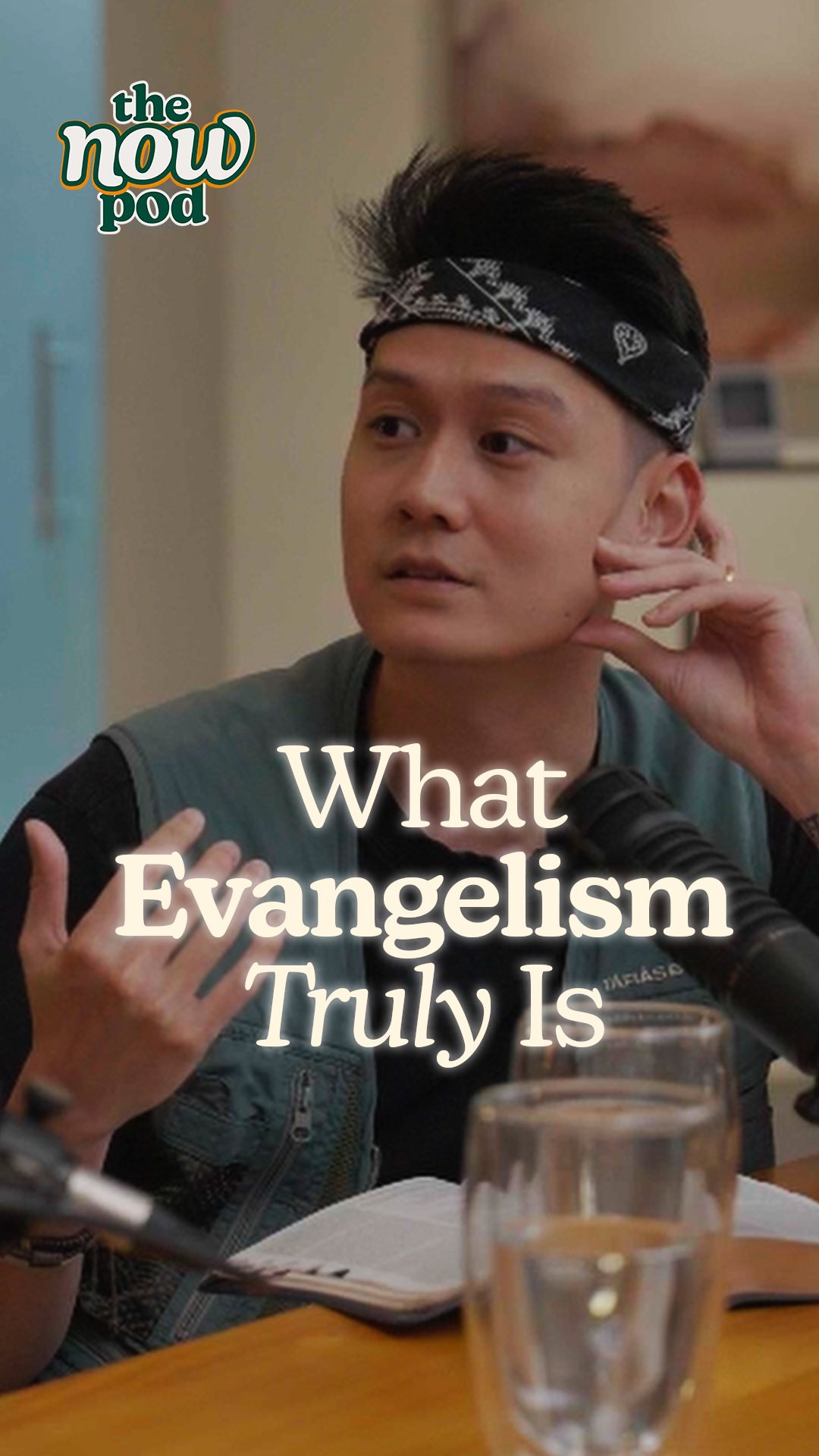 Should we evangelise to people around us?
David (@pigsflyidie) shares what evangelism truly is & whether we Christians would take up the mantle of sharing this good news! 📰✝️ #linkinbio #thenowpod #podcast #christianpodcast