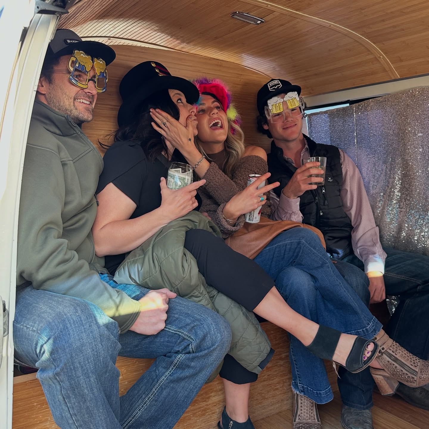 Endless fun - it’s what we are about!
.
.
.
.
.
#centraloregonlife #centraloregonweddings #bendoregonlife #bendoregonweddings #bendvwphotobus #photobus