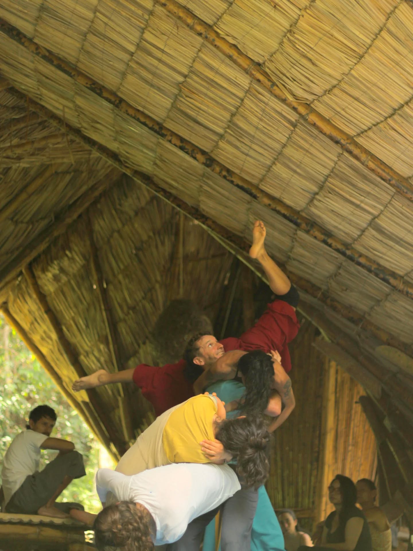 Creating polarities between levity and gravity in space have been our portal to creating "gesture" in sculptural bamboo architecture. And architecture is a body that holds us in a dynamic balance, nourishing our subtle bodies and bringing us fully alive.
.
Dance is a medium to connect with those subtle essences that live within us and with the energies and beings that surround us. When the corporeal expression is held softly by an embracing architecture, the body is alive, and in return, the architecture becomes a living being.
.
These are moments from the Fuerzas retreat held at Ekawa by @hojadeltropico
.
📸 @__elaflor__
.
#bambooarchitecture #dancestudio #contactdance #danceretreat #designprocess #creativeretreat #bamboolab