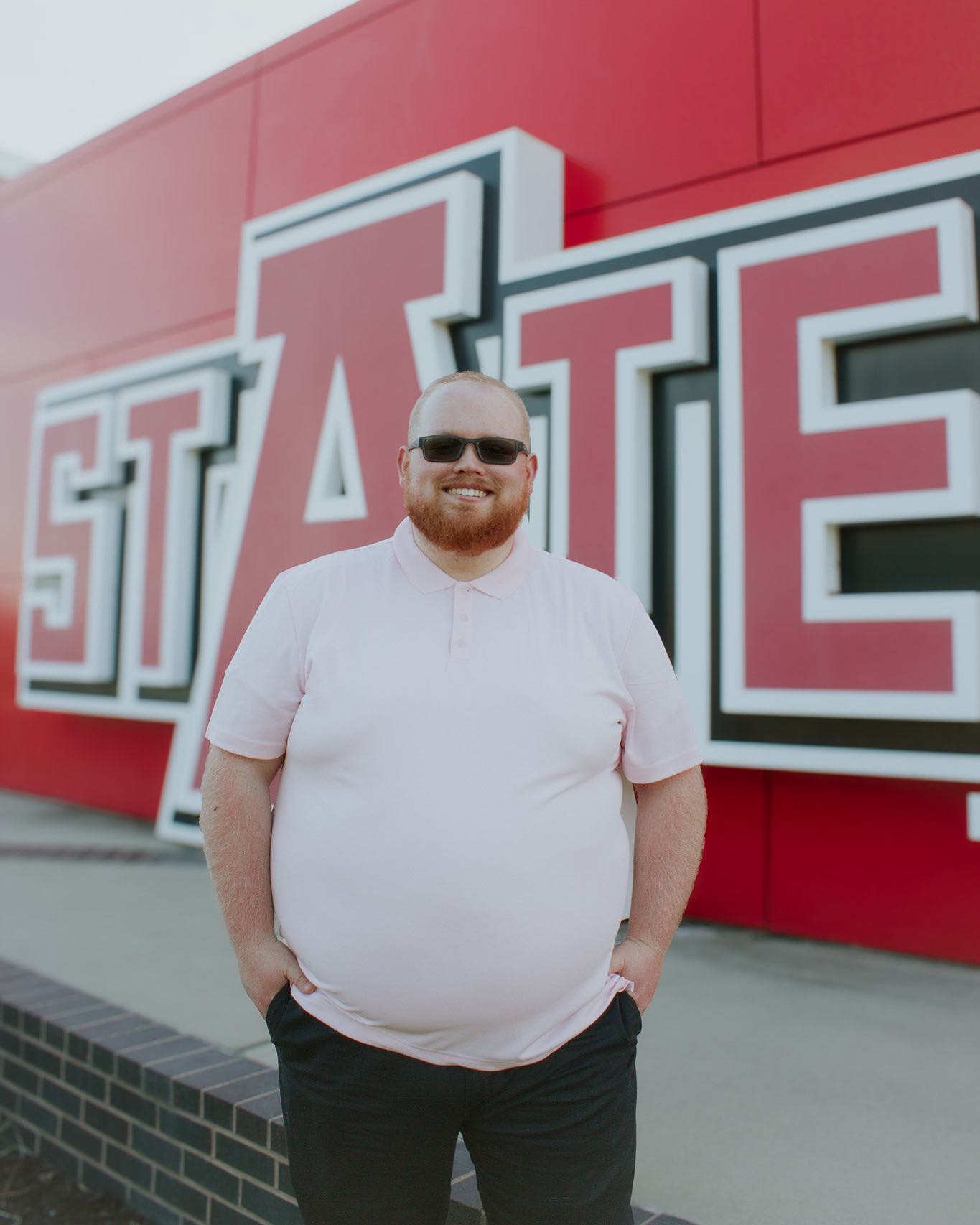 Graduation is drawing close!! It’s not too late to get some photos taken! Message me for details🎓📸
#photographer #photography #arkansasphotographer #senior #senior2025 #graduate #graduation #seniorportraits #seniorpictures #videographer #videography #arkansas #zzmixedmedia