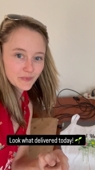 #plantmom #gardening #diywithchelsea #gardening #gardenapparel