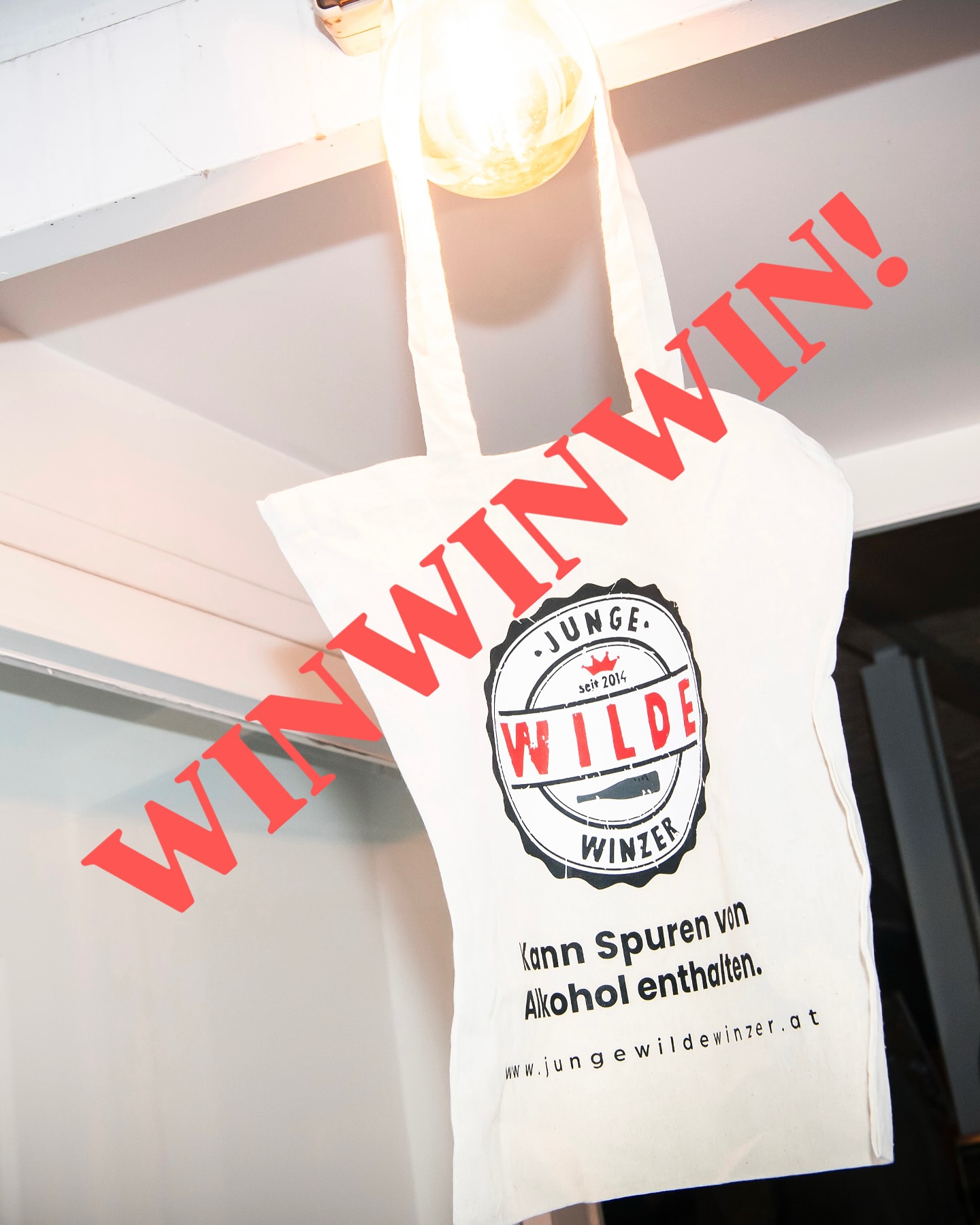 WINWINWIN!!!
Wir verlosen 2x2 Tickets für WEIN AUF SCHIENE am 15. Mai im @gleisgarten 😍🍾 Was ihr tun müsst? Markiert die Person, die ihr gerne mitnehmen möchtet und ihr seid dabei! Einfacher gehts nicht! Wer die Gewinnchancen erhöhen möchte, kann den Beitrag auch gerne teilen ;-) Außerdem gibt es zu den Tickets oben drauf unsere super coolen JWW T-Shirts! Also erzählt uns, wer euer Lieblingsweinbuddy ist und schon habt ihr die Chance auf Tickets zu WEIN AUF SCHIENE! 😍 Die Gewinner werden 7. Mai gezogen und persönlich benachrichtig! Keine Barablöse!
#jww #gleisgarten #jwwontour #weinaufschiene