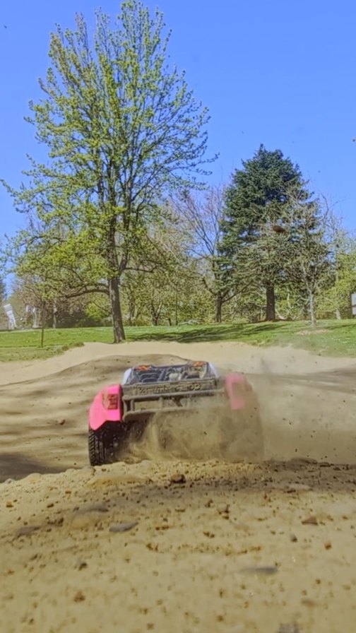 Yes, I am in my 30's, someone's emergency contact, and this is how I spent my lunch today ๐คฃ
Also, this @arrmarc Mojave BLX fricken rips ๐จ๐จ
#Arrma #BLX #RC #Lunch #thirties #lol #fun #sunny #park #baja #rccars