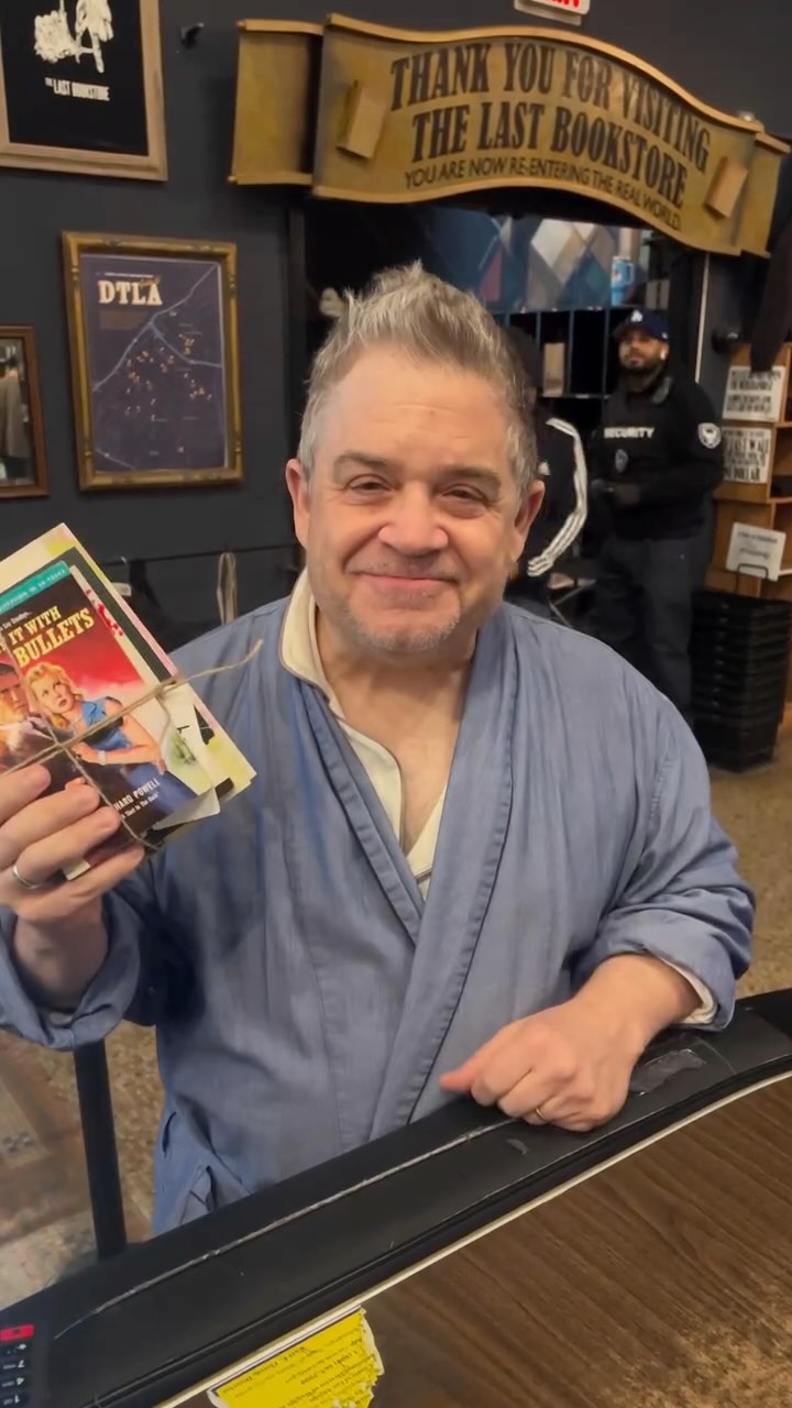 @pattonoswalt dropped by for #indiebookstoreday to grab a curated vintage book bundle (remember those?)
Always family around here, Patton. We love it when you’re here.
#friendsandfamily #pattonoswalt #indiebookstoreday2025 #curatedbookbundles #thelastbookstore